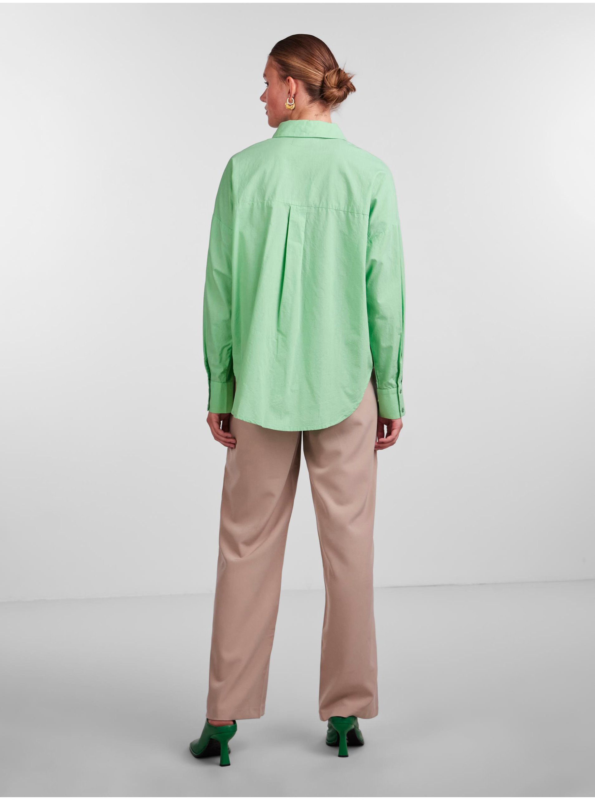 Camasi pentru femei Pieces - verde deschis