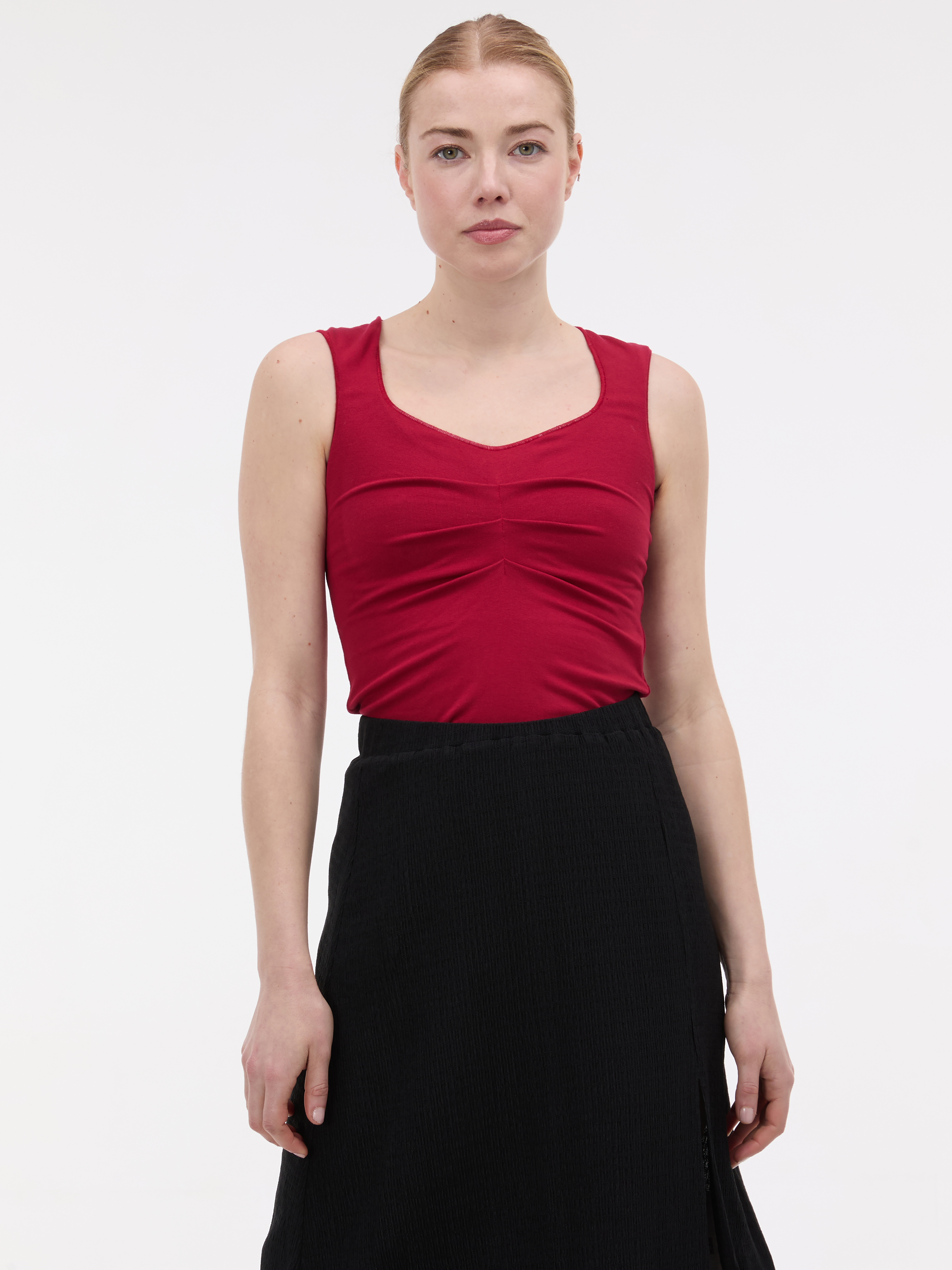 Maiou roșu de damă cu detalii plisate ORSAY