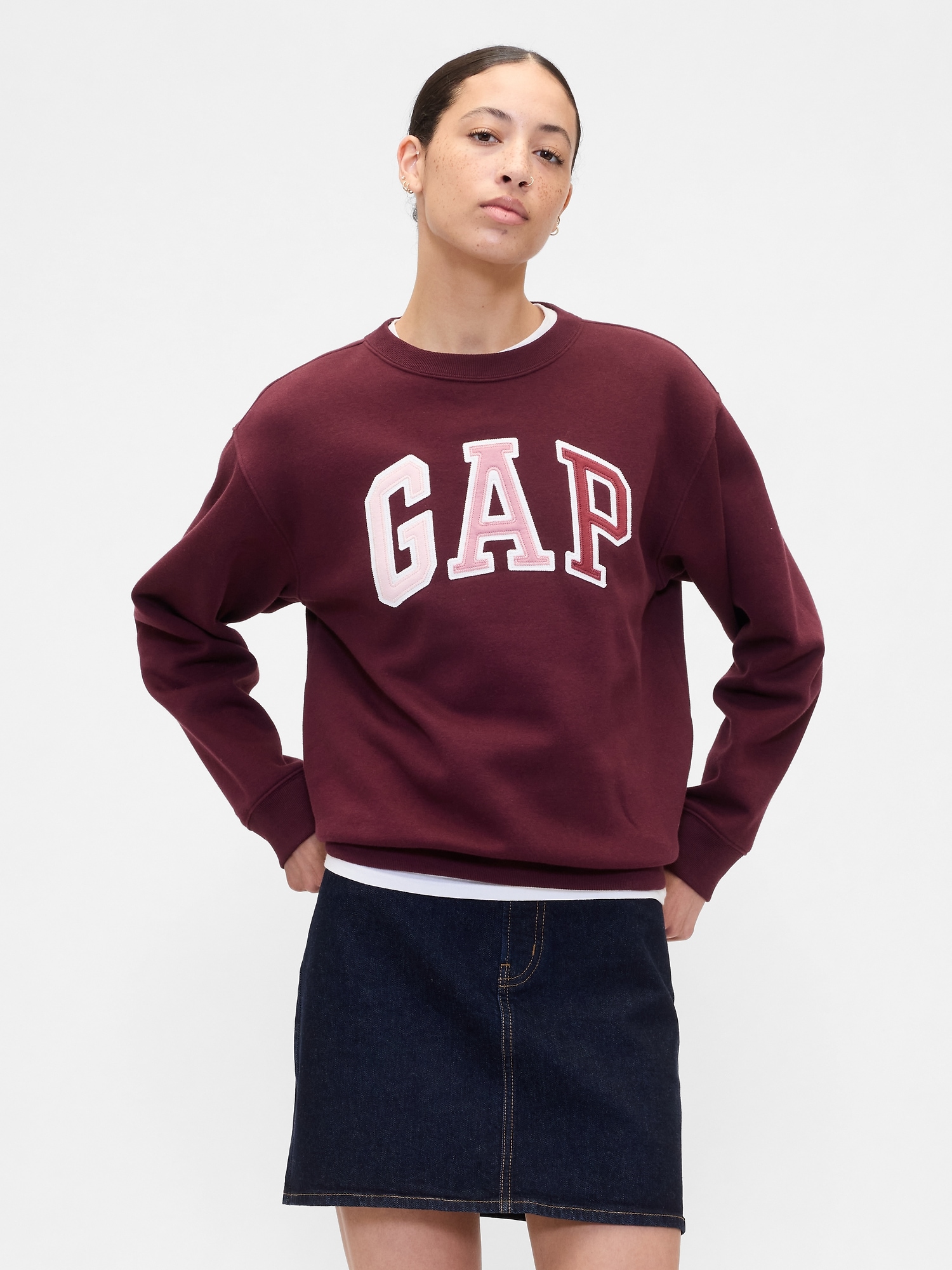 GAP Oversize Sweatshirt with Logo - Ladies