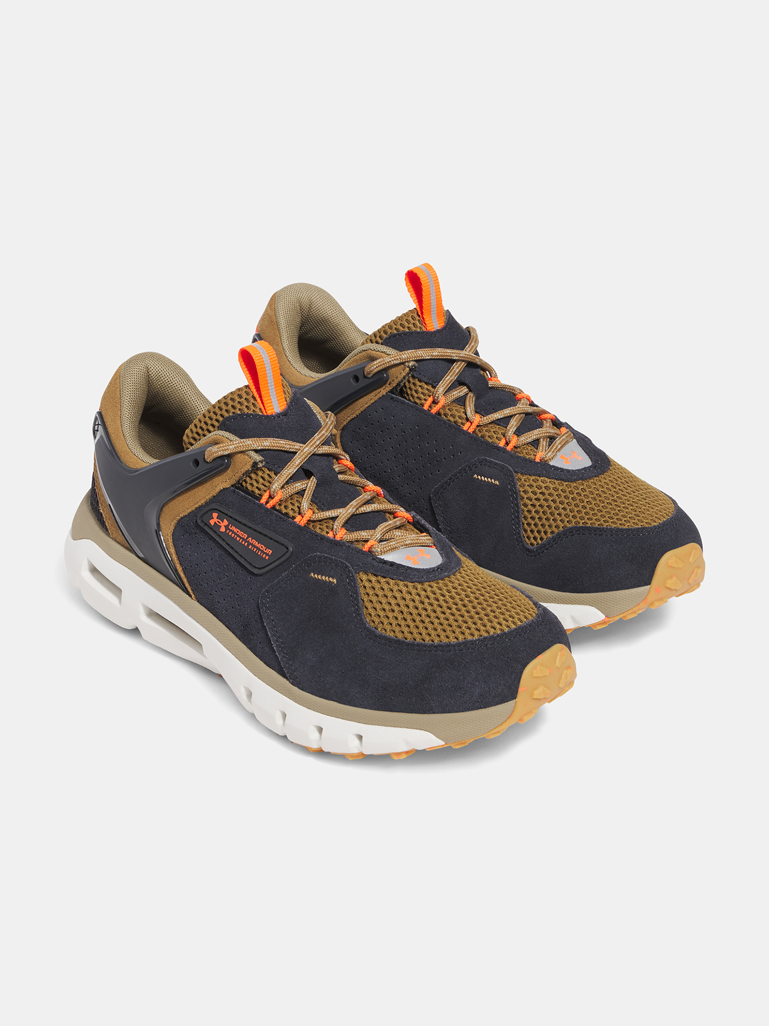 Men's shoes Under Armour UA Summit Trek Suede - Men's