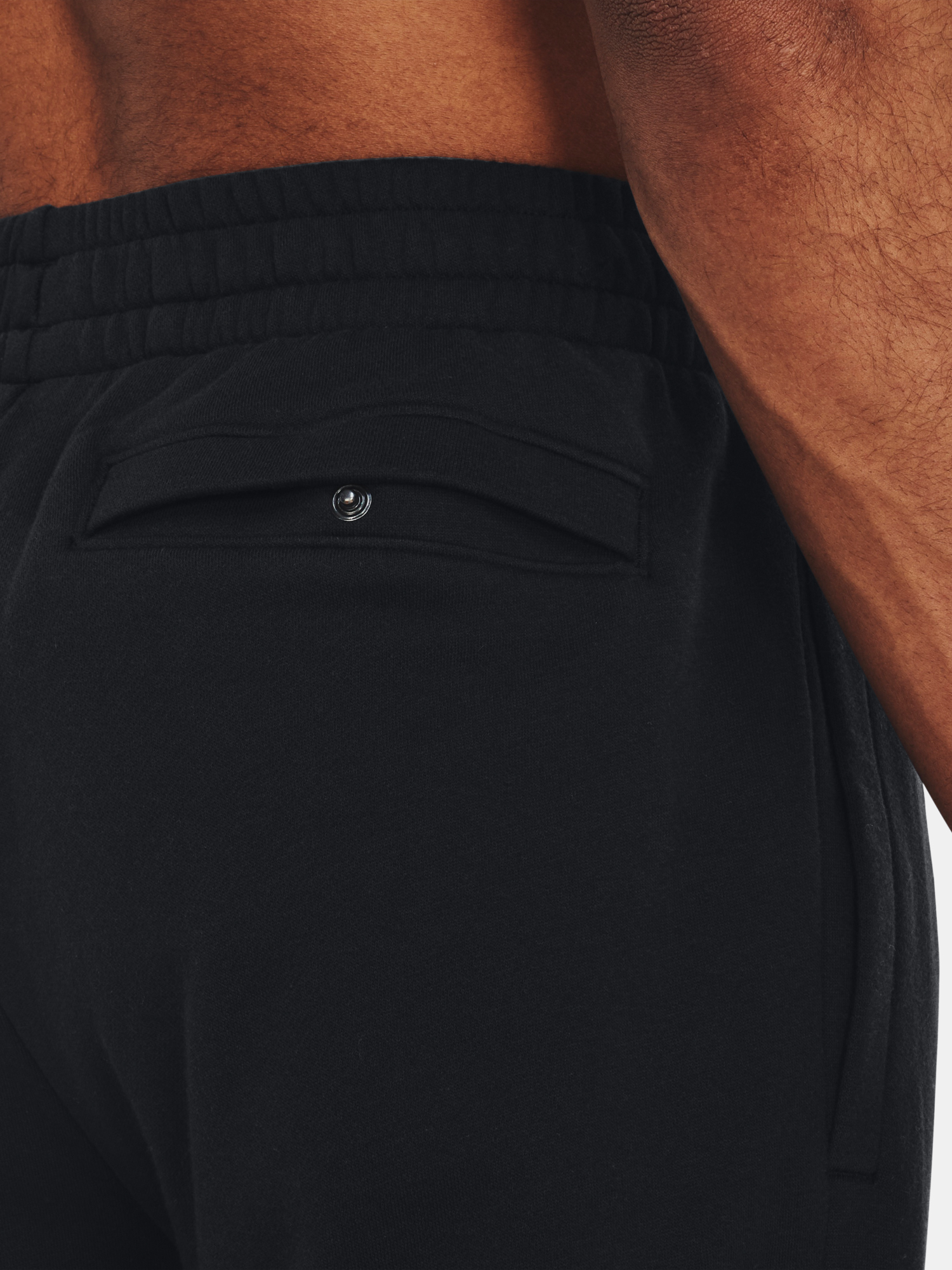 Pantaloni sport si de casa pentru barbati Under Armour - negru