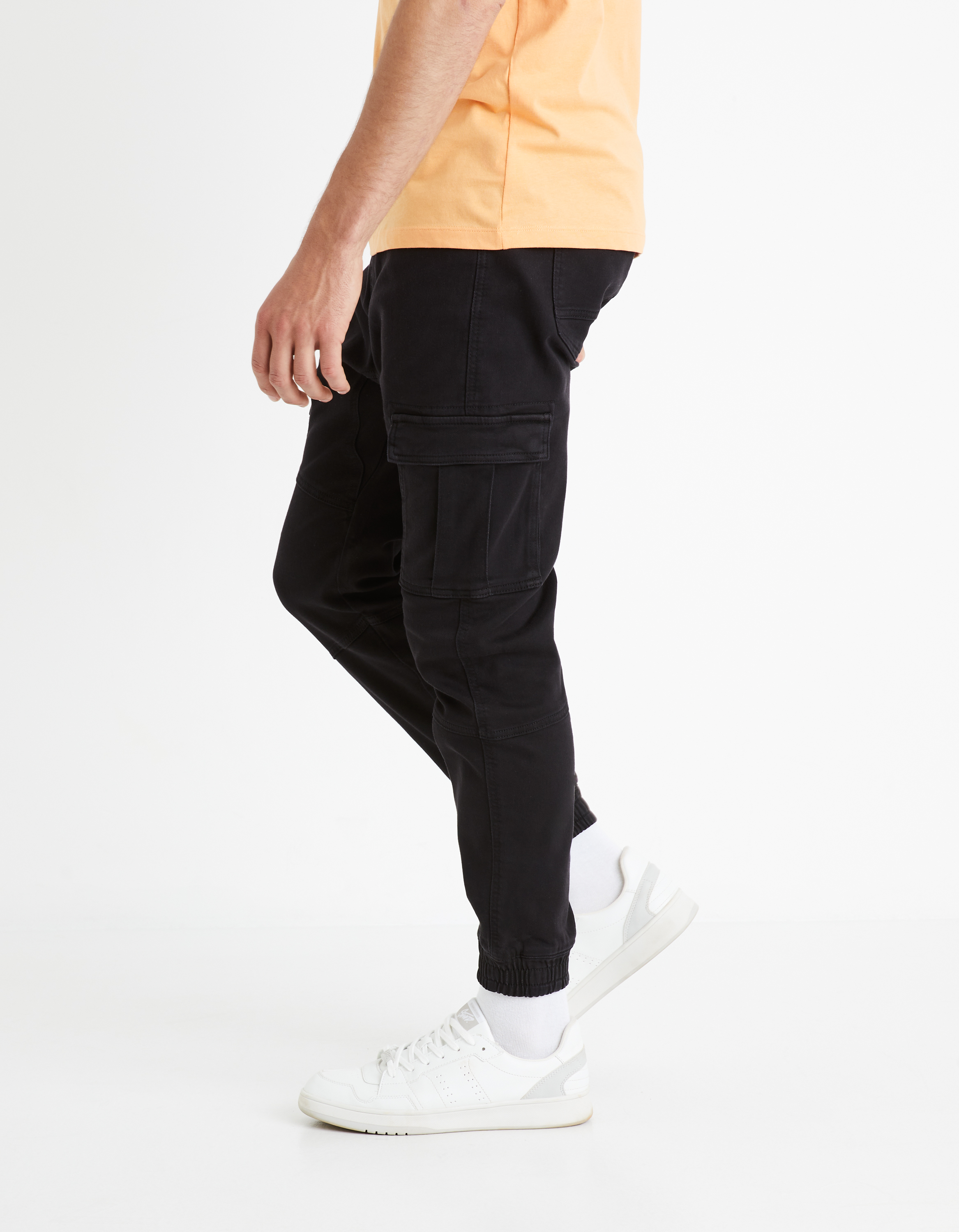 Pantaloni pentru bărbați Celio