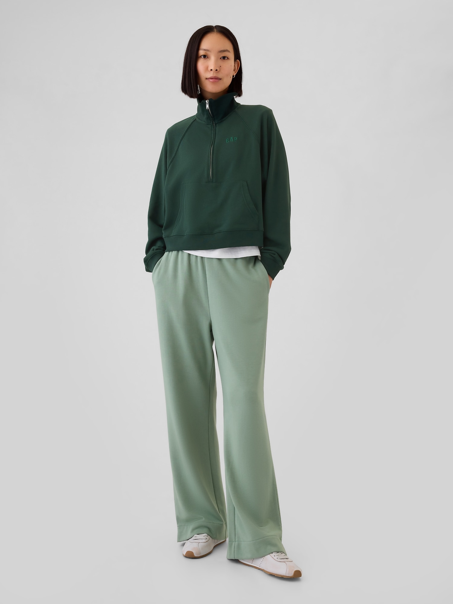 GAP Sweatshirt with logo - Women
