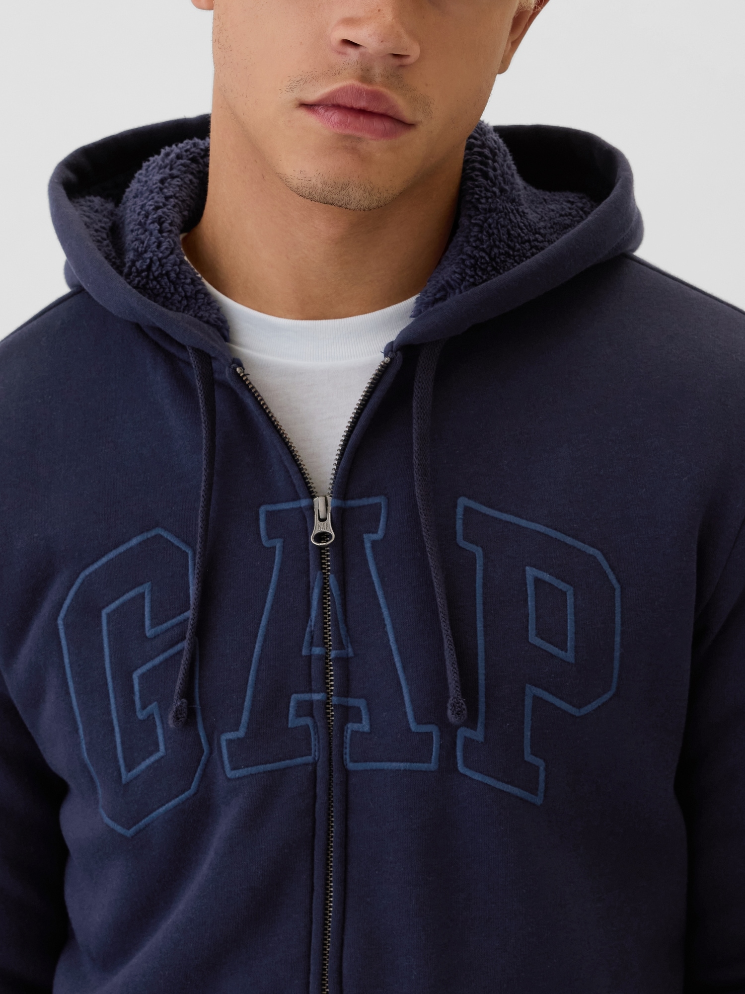 GAP Logo Sweatshirt - Men&#039;s