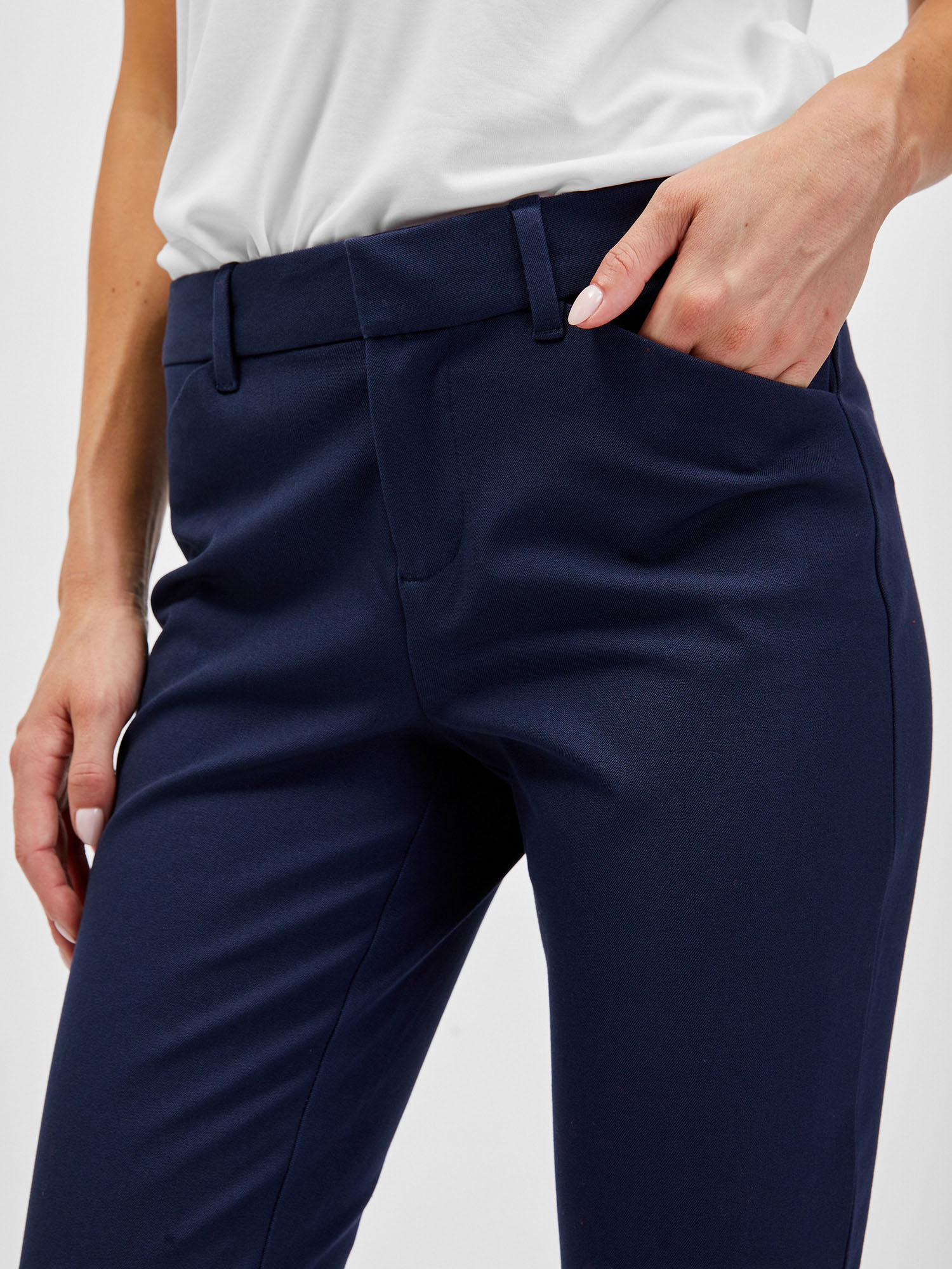 Pantaloni chino pentru femei GAP - albastru inchis