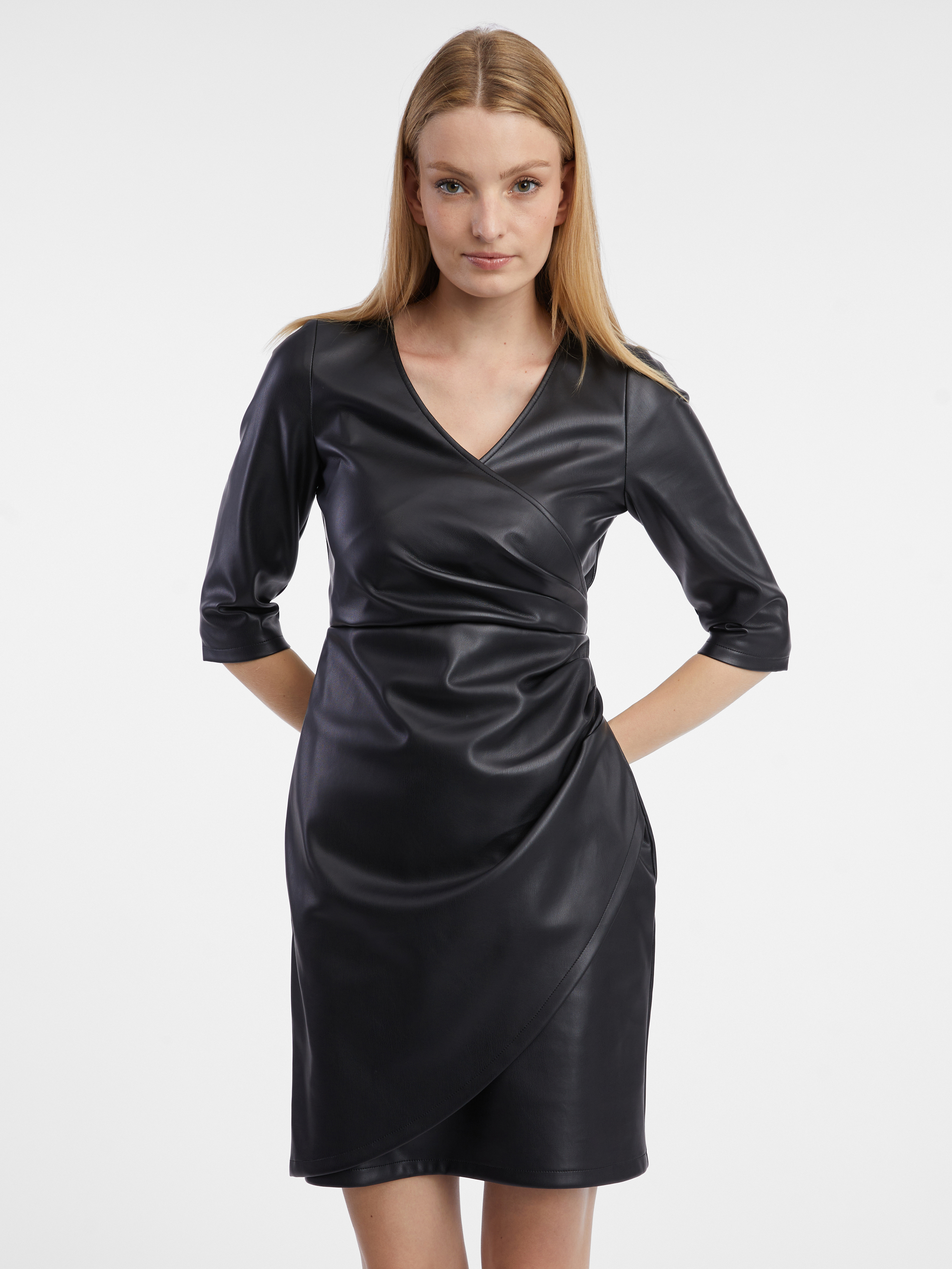 Orsay Čierne dámske šaty z umelej kože - dámske