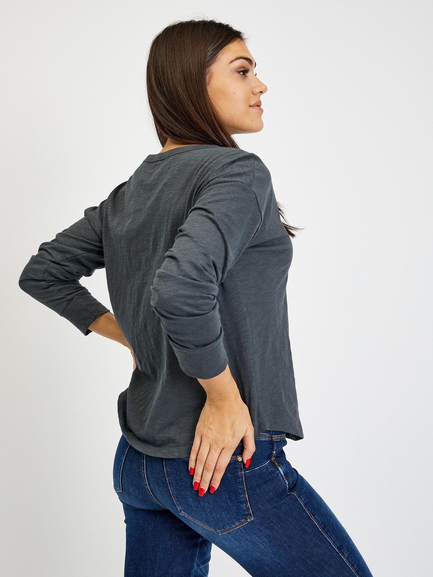 Tricouri pentru femei GAP - gri