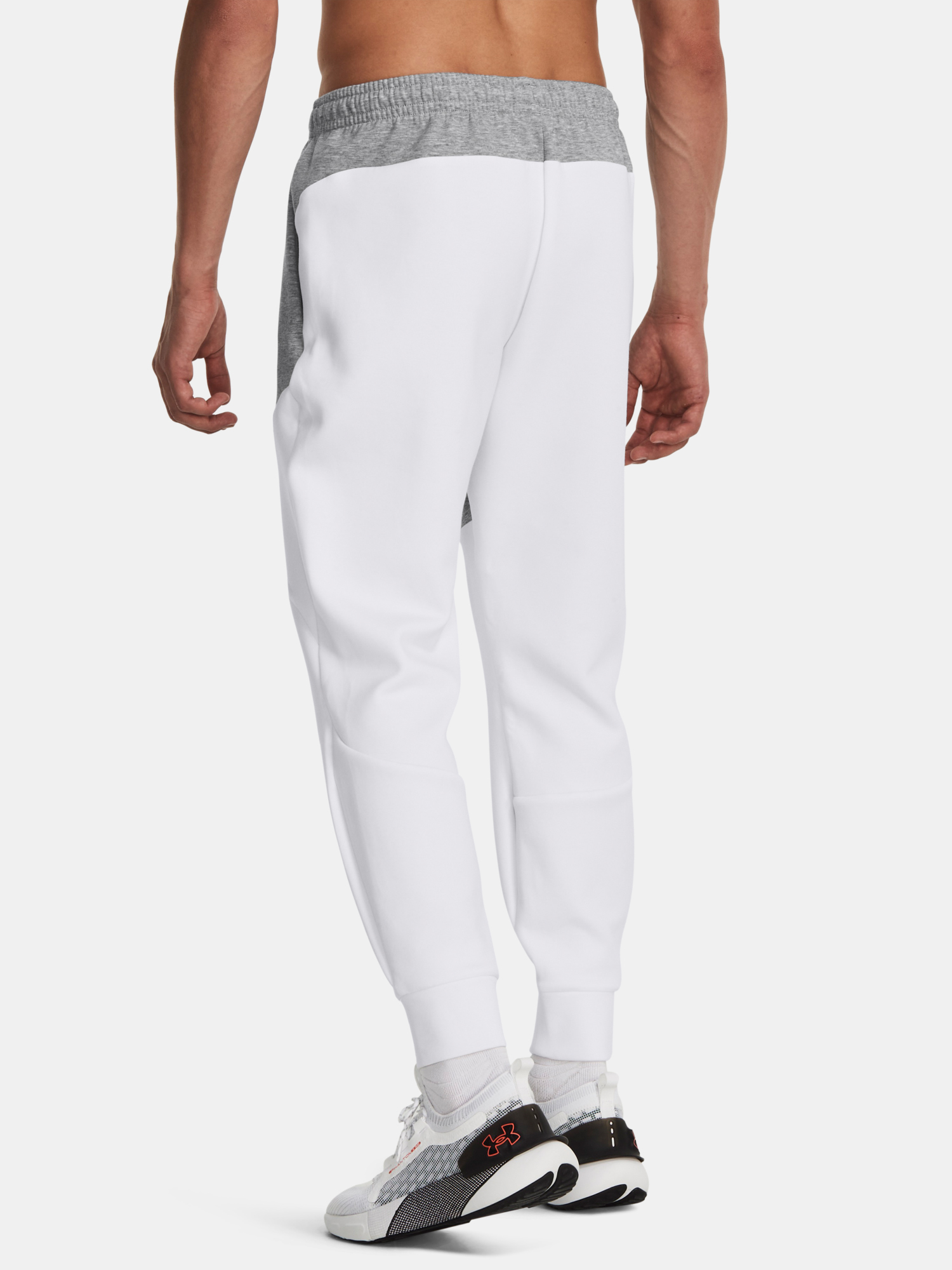Pantaloni sport si de casa pentru barbati Under Armour - gri