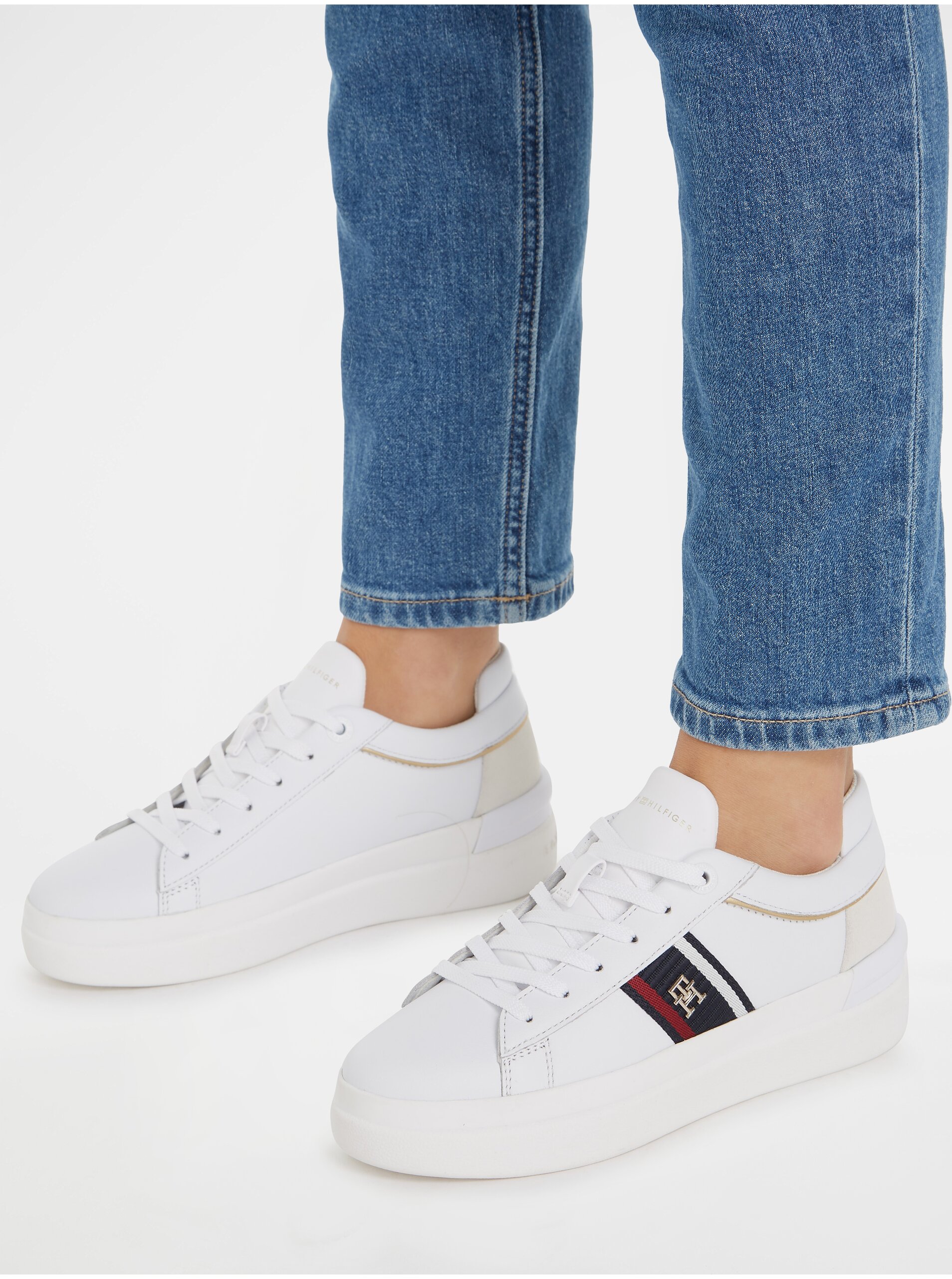 Tenisi dama, Tommy Hilfiger