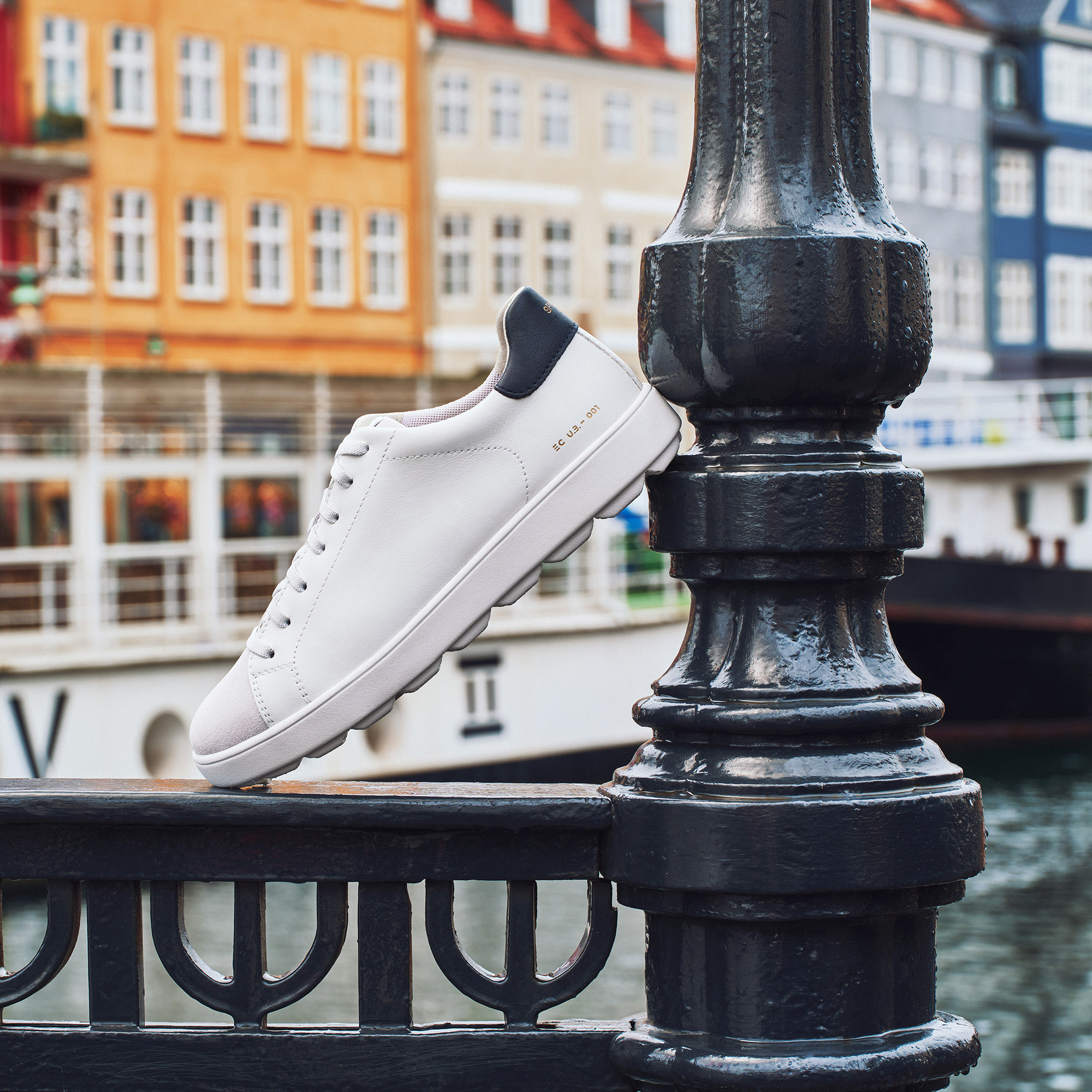 White men's sneakers Geox Spherica ECUB-1 - Men