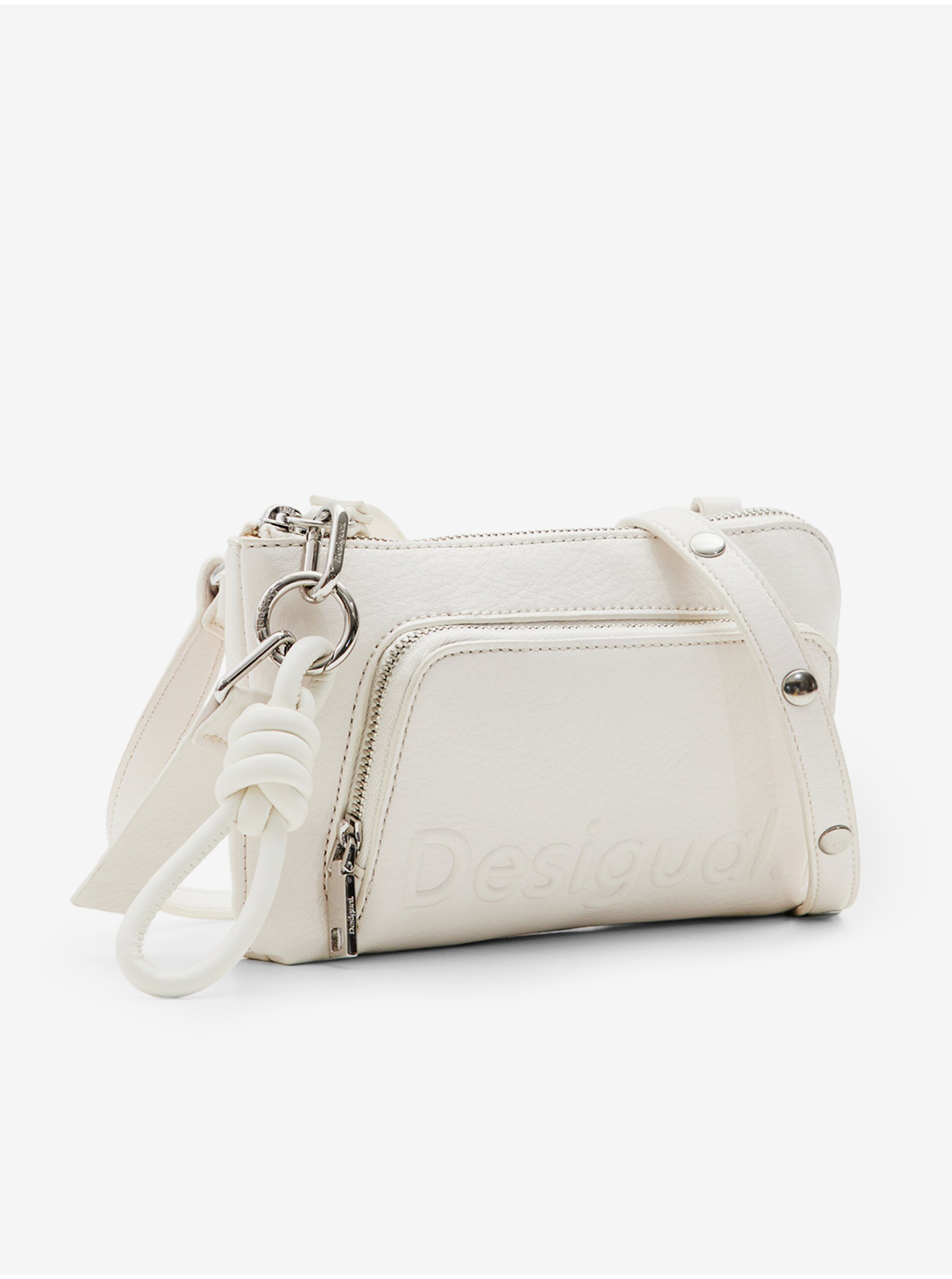 Poseta dama, DESIGUAL