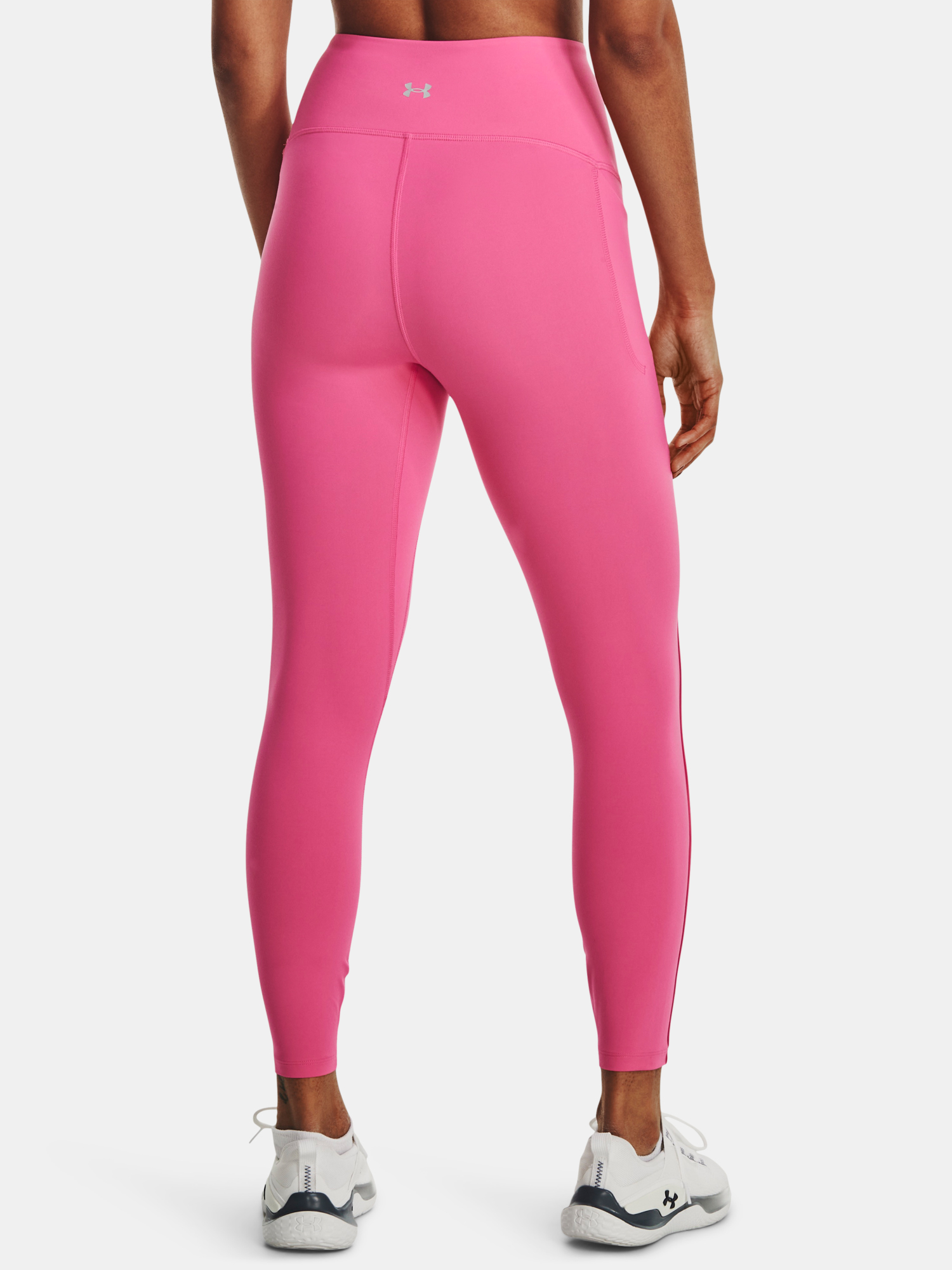 Pantaloni si pantaloni scurti pentru femei Under Armour - roz