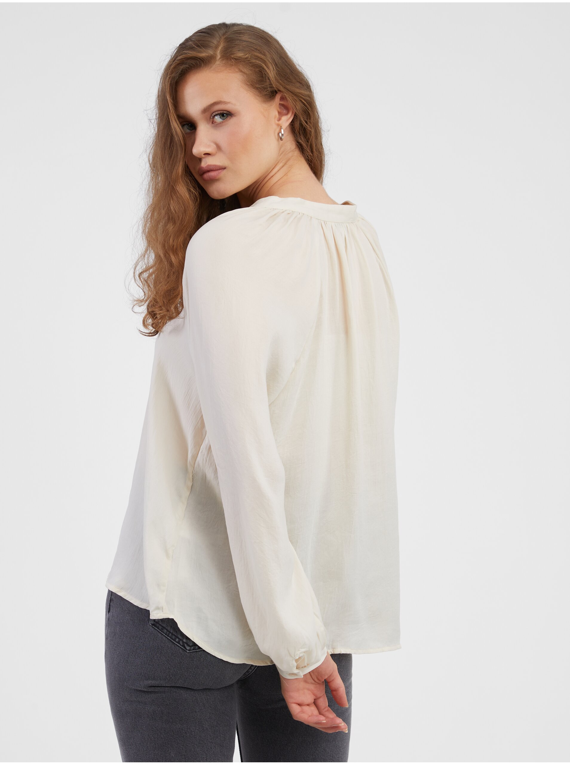 Topuri pentru femei AWARE by VERO MODA - crem
