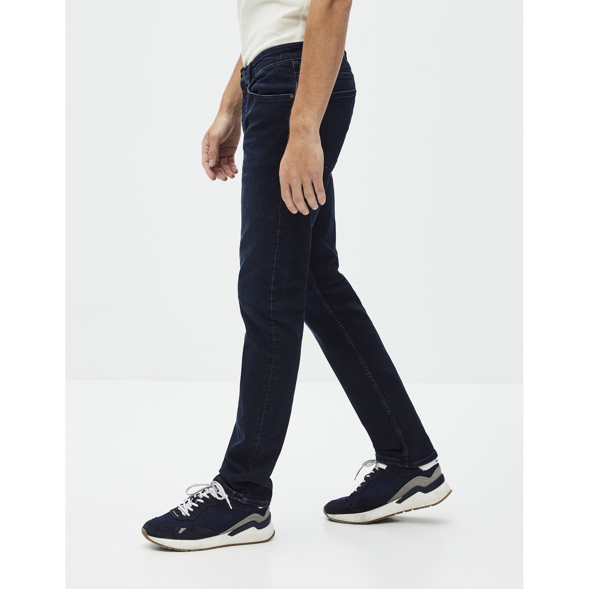 Blugi barbati, Celio Basic
