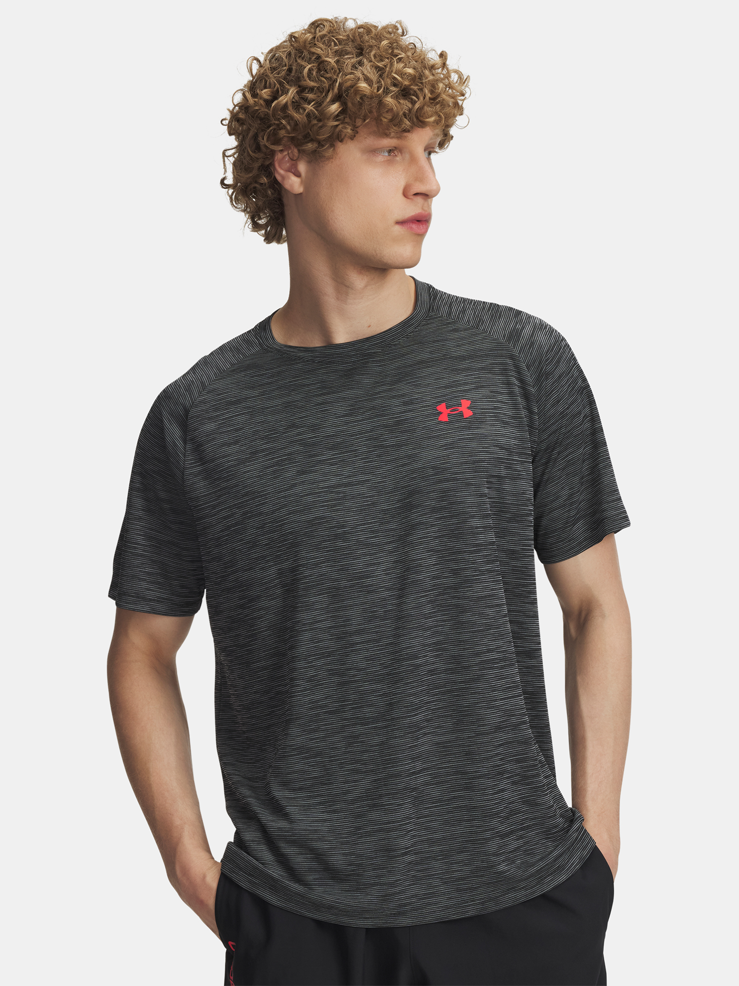 Mens Under Armour UA Tech Textured SS-BLK T-Shirt - Mens