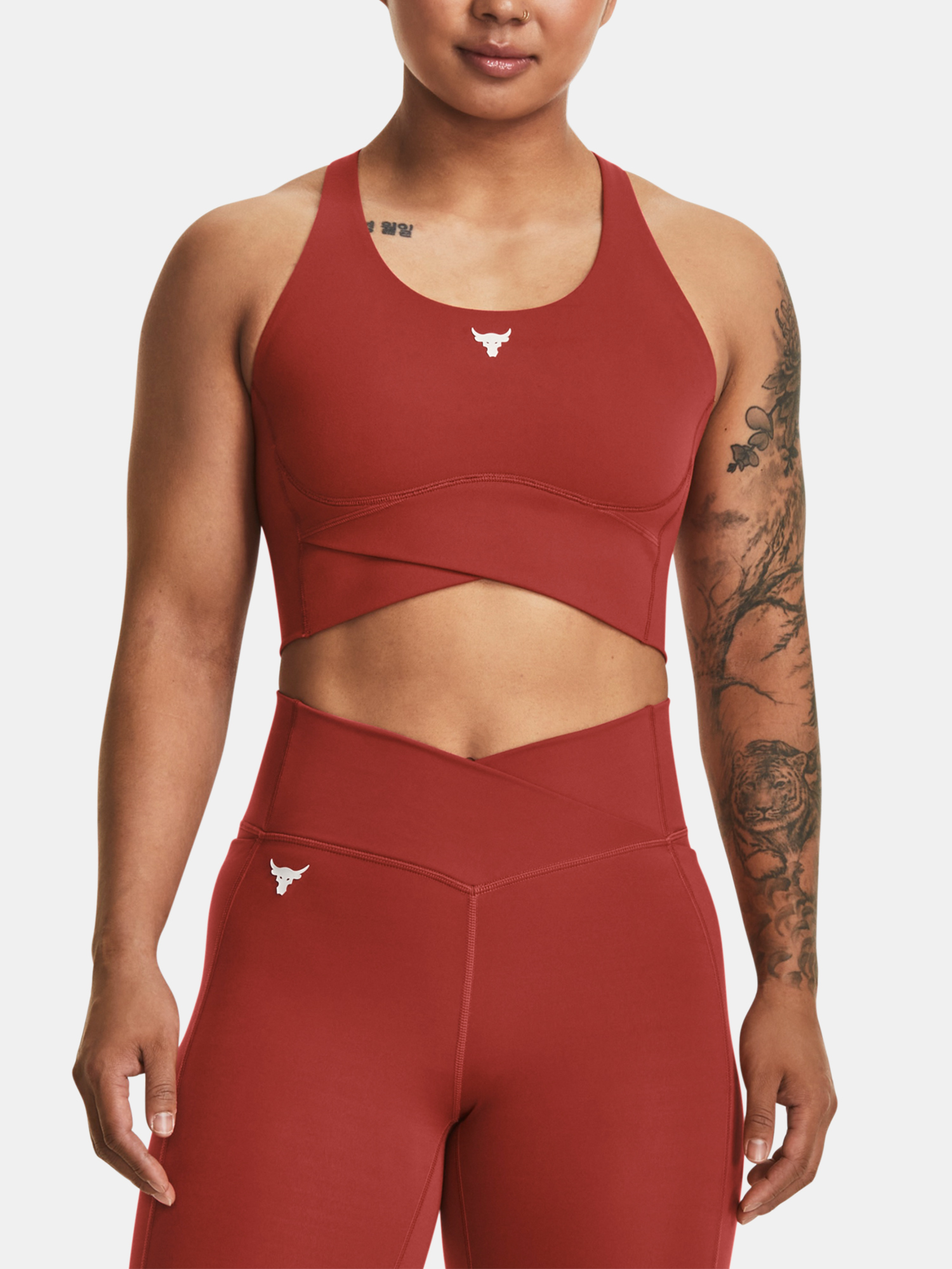 Under Armour Podprsenka Pjt Rck LetsGo Crssover Top-RED - Dámské