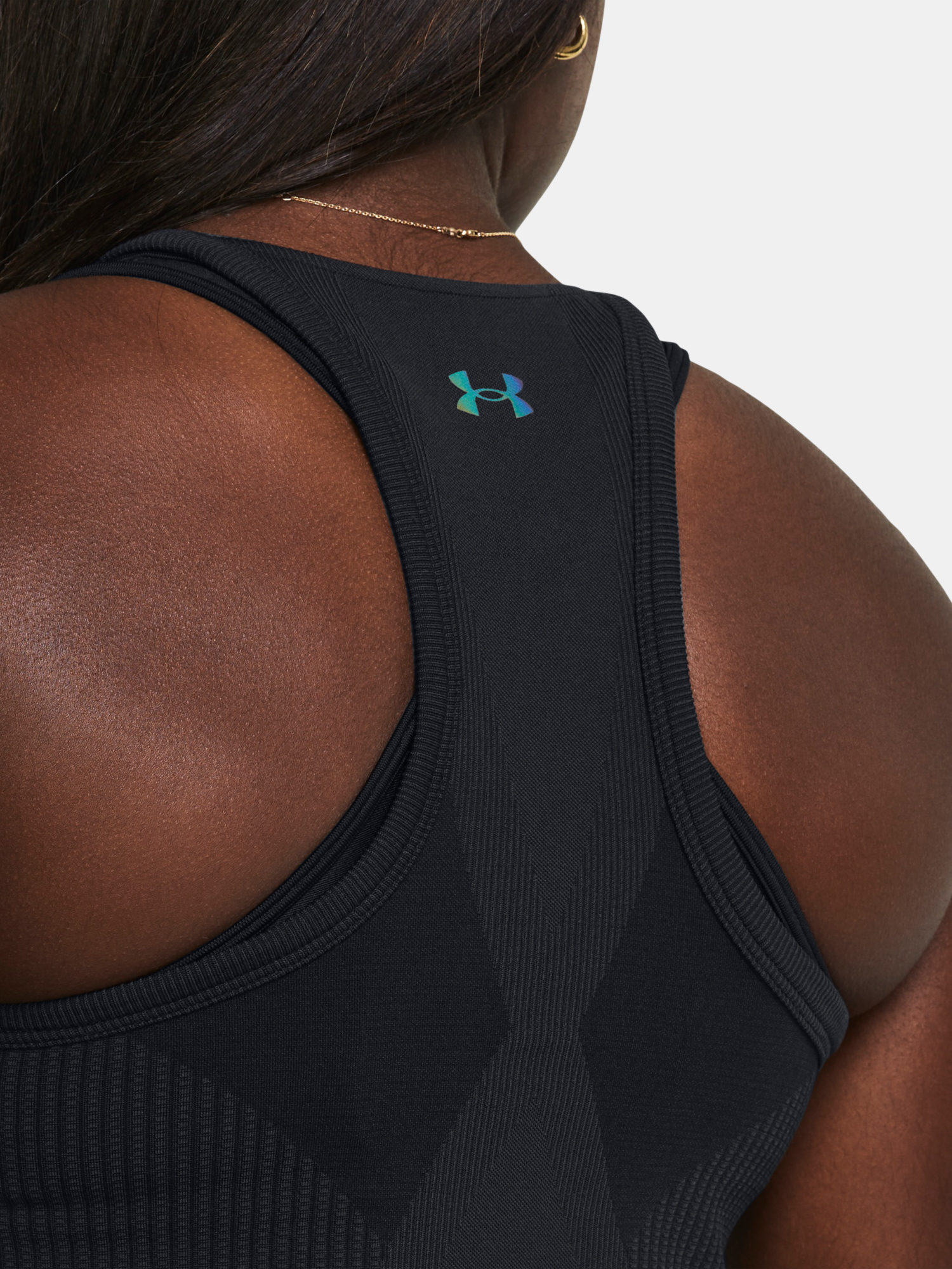 Topuri si tricouri pentru femei Under Armour - negru