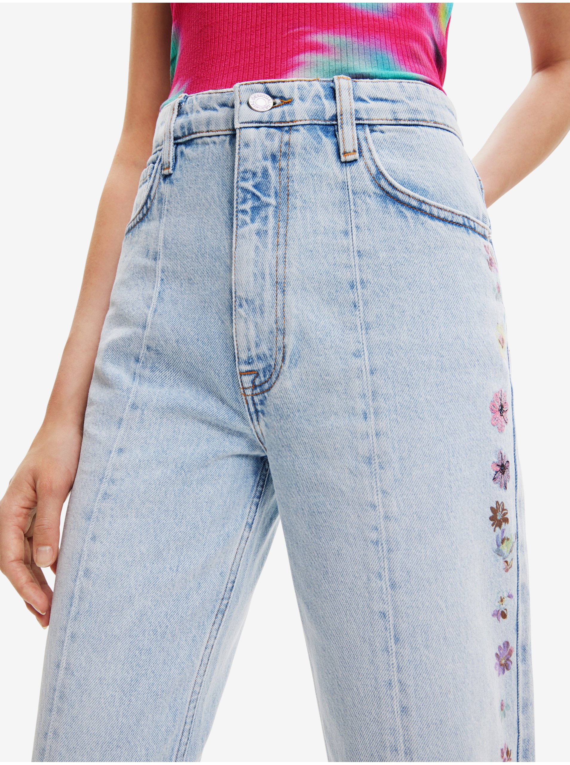 Blugi dama, DESIGUAL