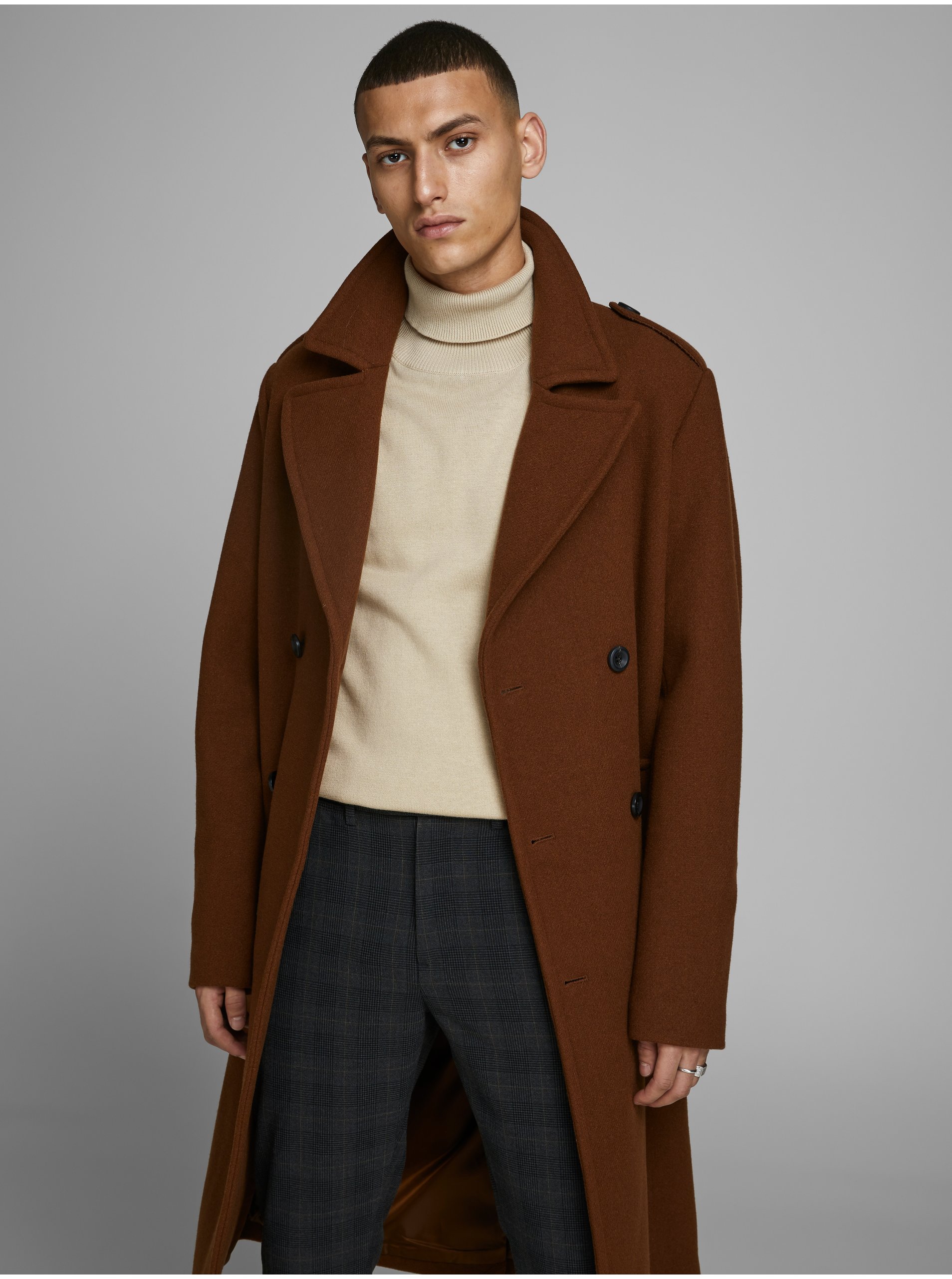 Pulovere pentru barbati Jack &amp; Jones - bej