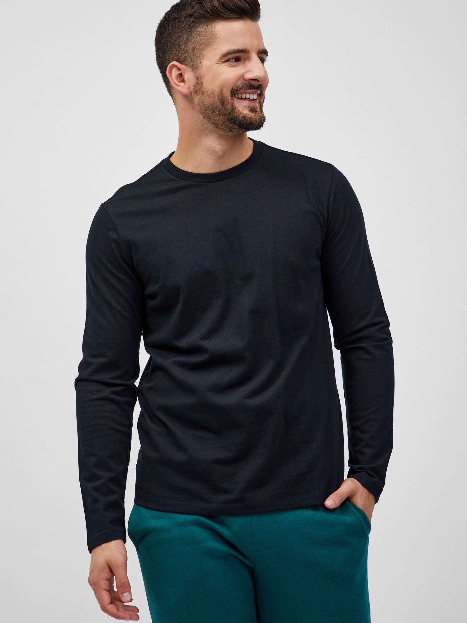 GAP Long Sleeve T-Shirt - Men