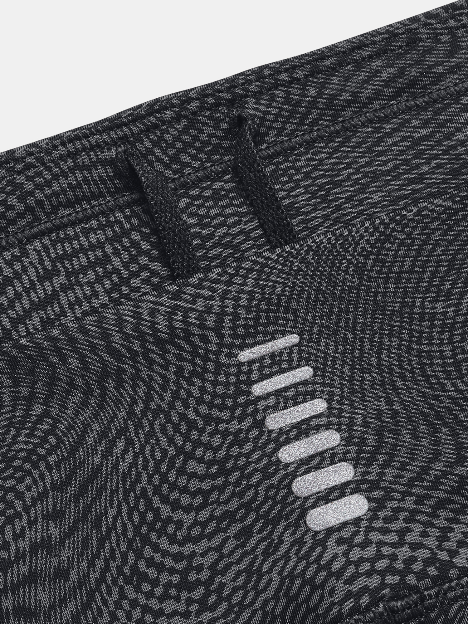 Pantaloni si pantaloni scurti pentru femei Under Armour - negru
