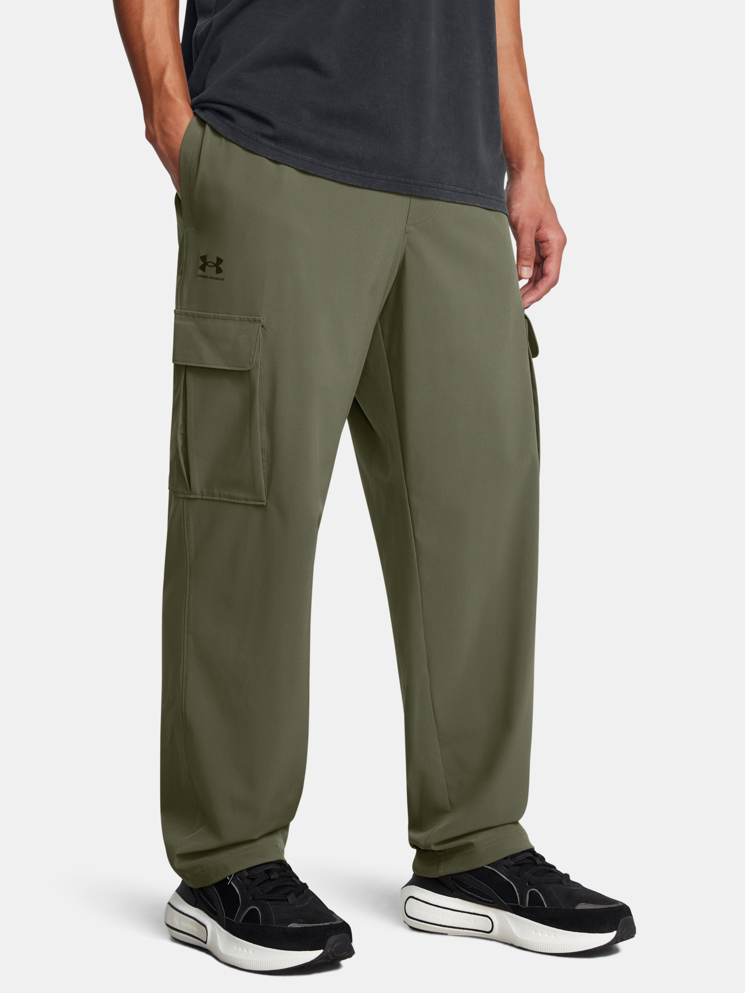 Under Armour Men's UA Vibe Woven Cargo Pants - Men