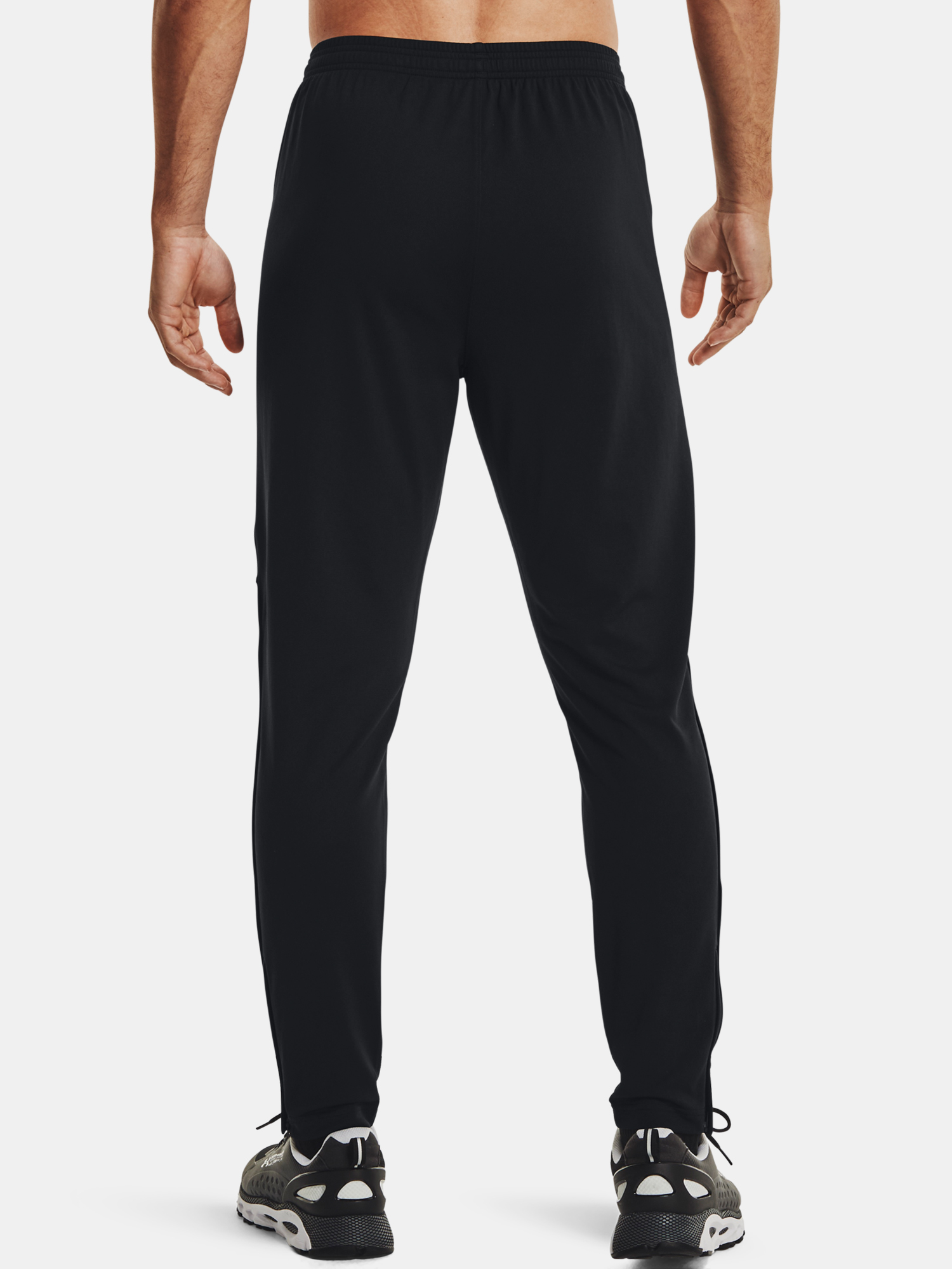 Pantaloni barbati, Under Armour
