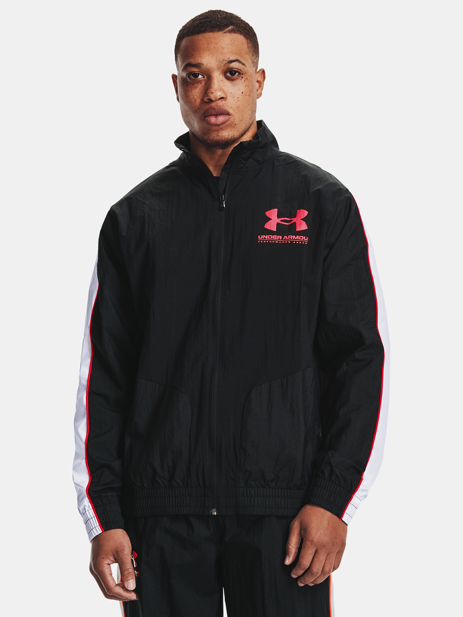Under Armour Bunda WOVEN TRACK JACKET-BLK - Pánské