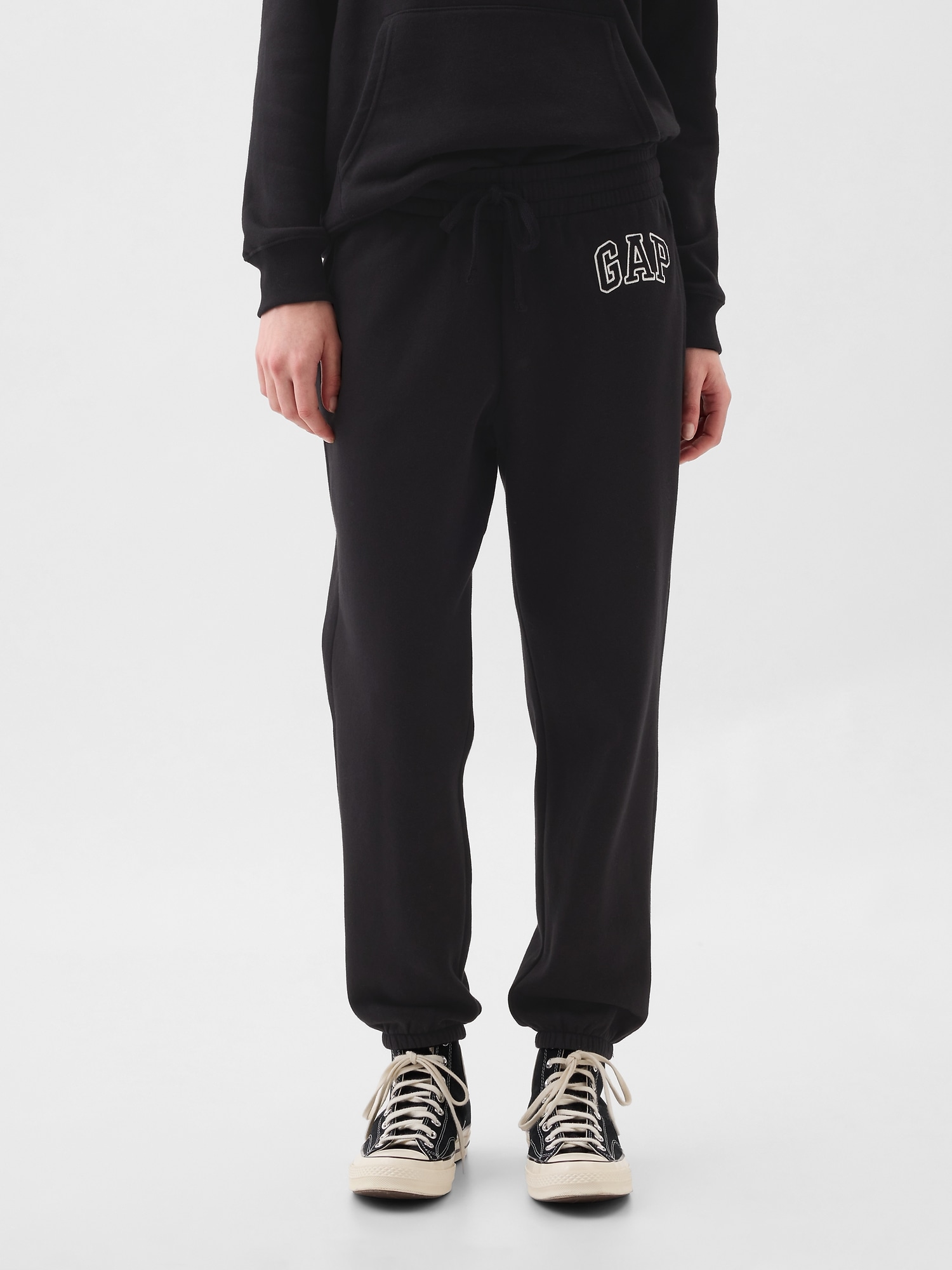 Pantaloni sport pentru femei GAP - negru