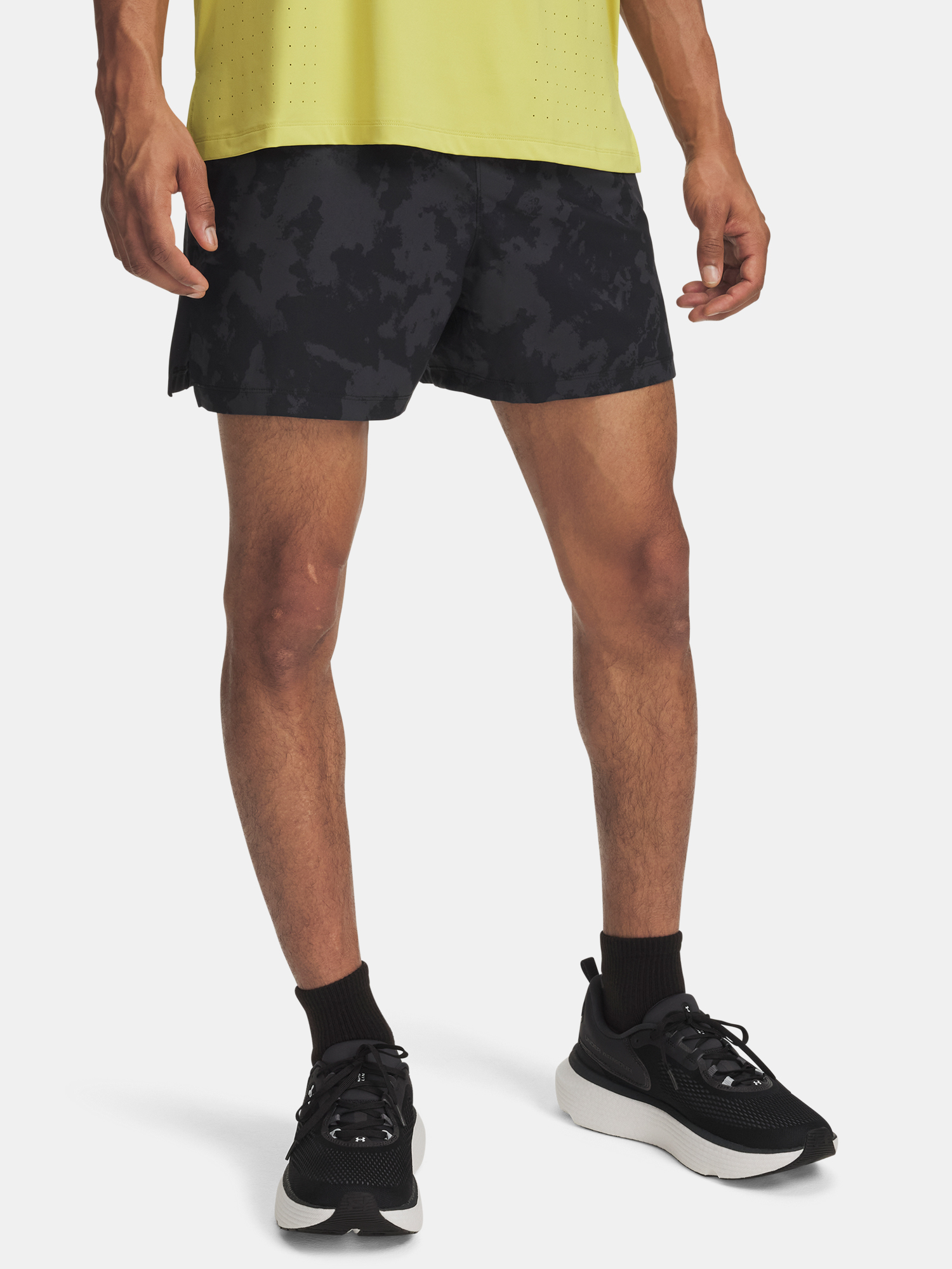 Mens shorts Under Armour Launch Pro 7in Prtd Short-GRY - Mens