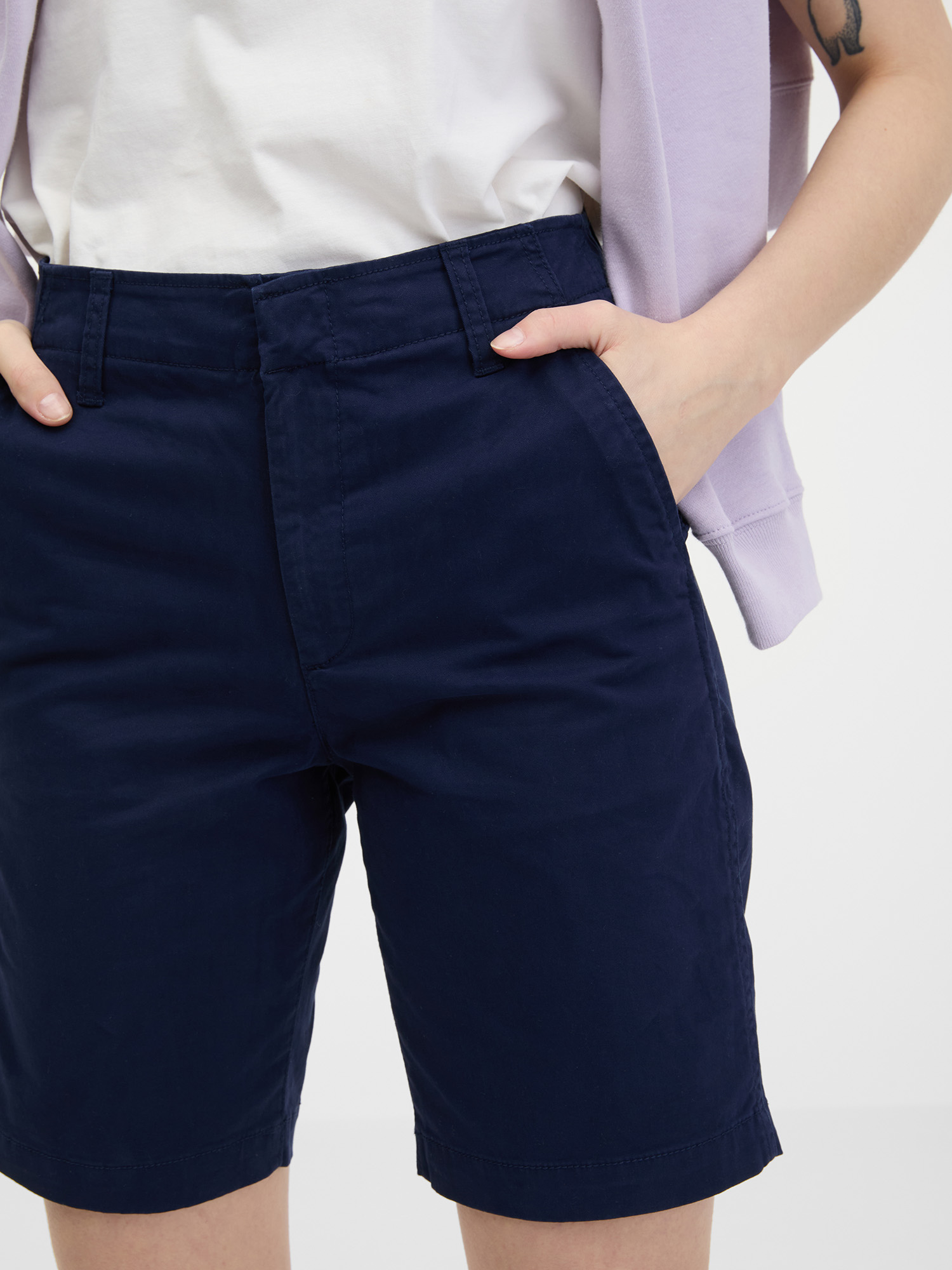 Pantaloni scurti pentru femei GAP - albastru inchis