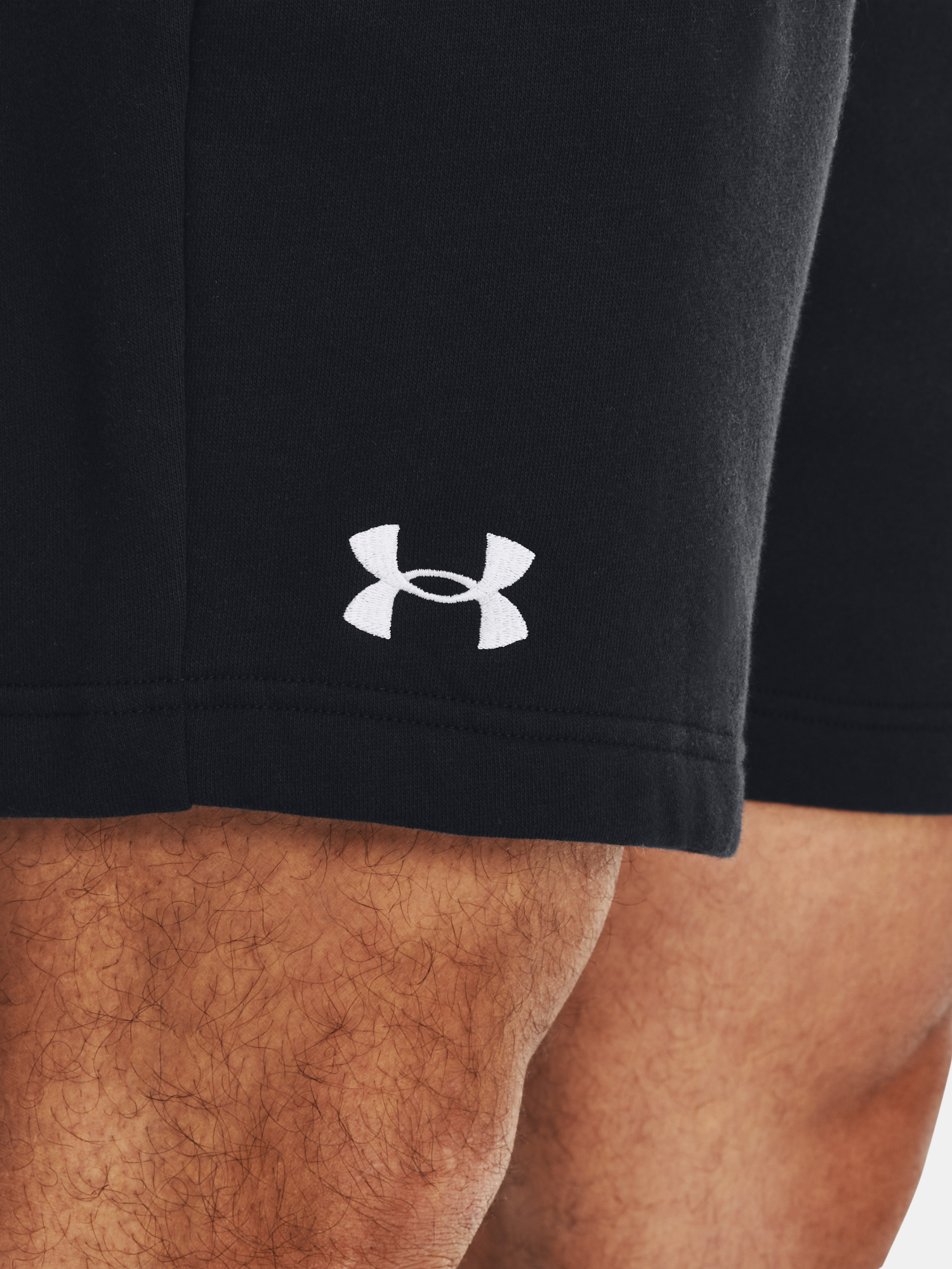 Pantaloni si pantaloni scurti pentru barbati Under Armour - negru