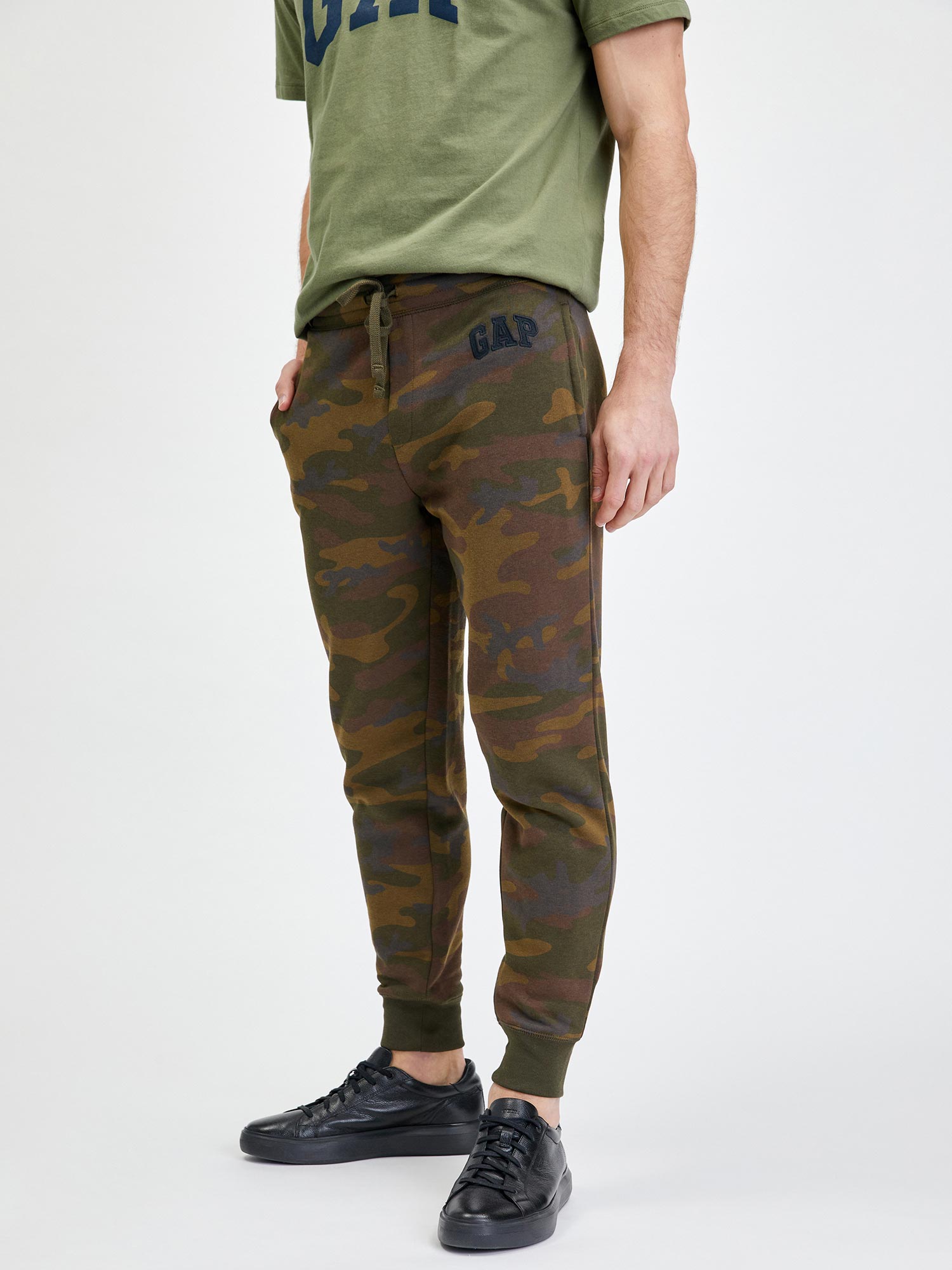 Pantaloni sport si de casa pentru barbati GAP - verde