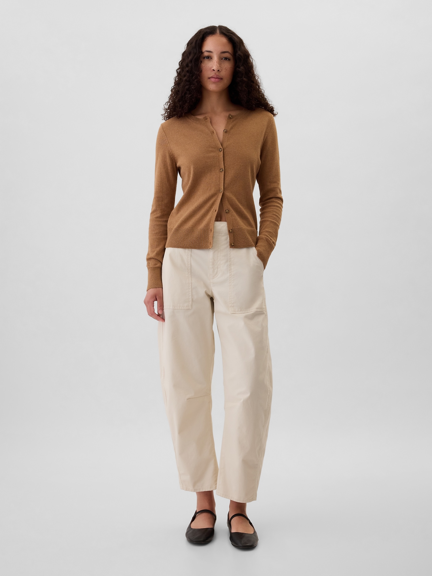 GAP Women's High Rise Barrel Khakis Trousers - Ladies