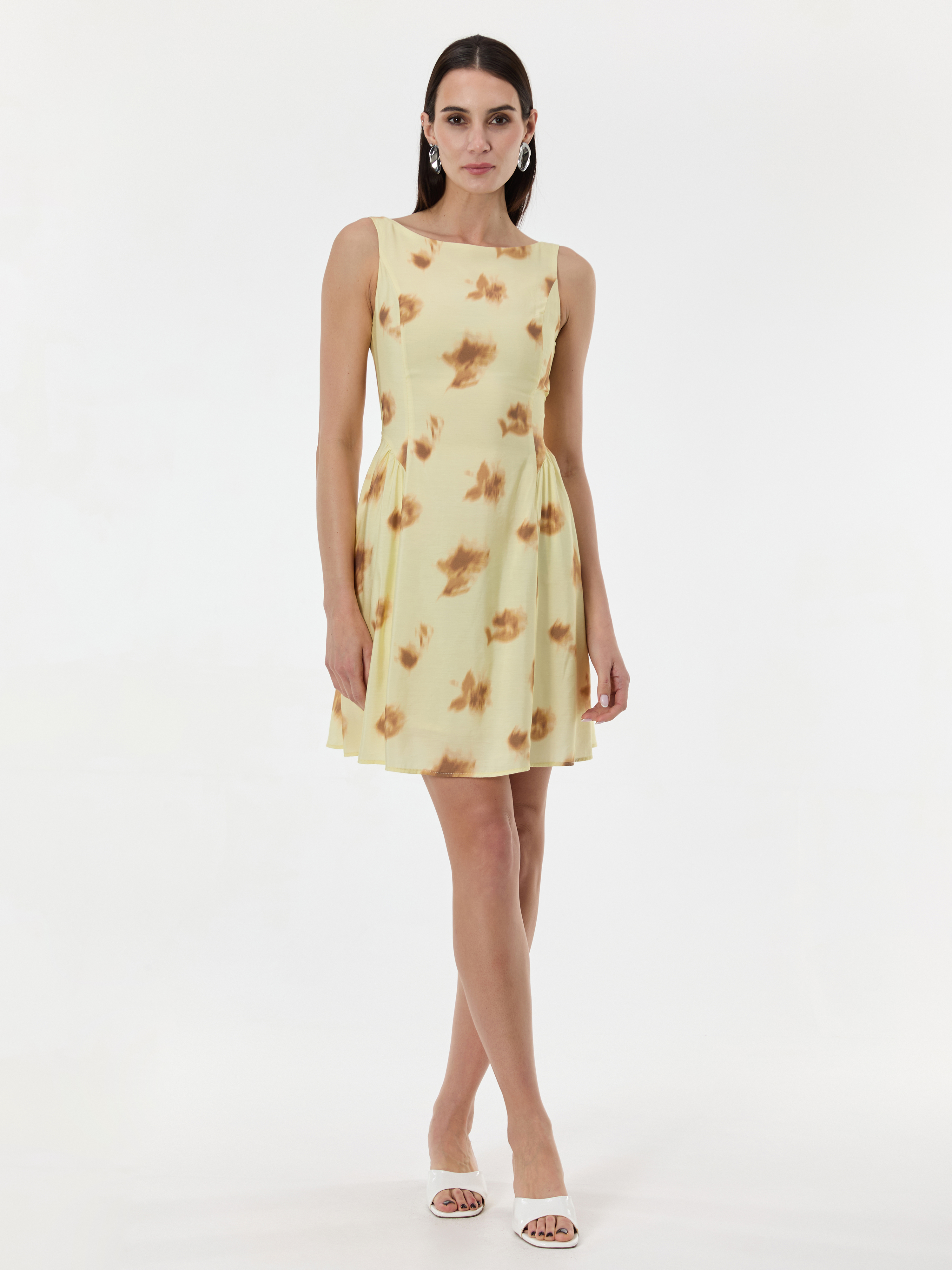 Жълта рокля без ръкави с шарки ORSAY