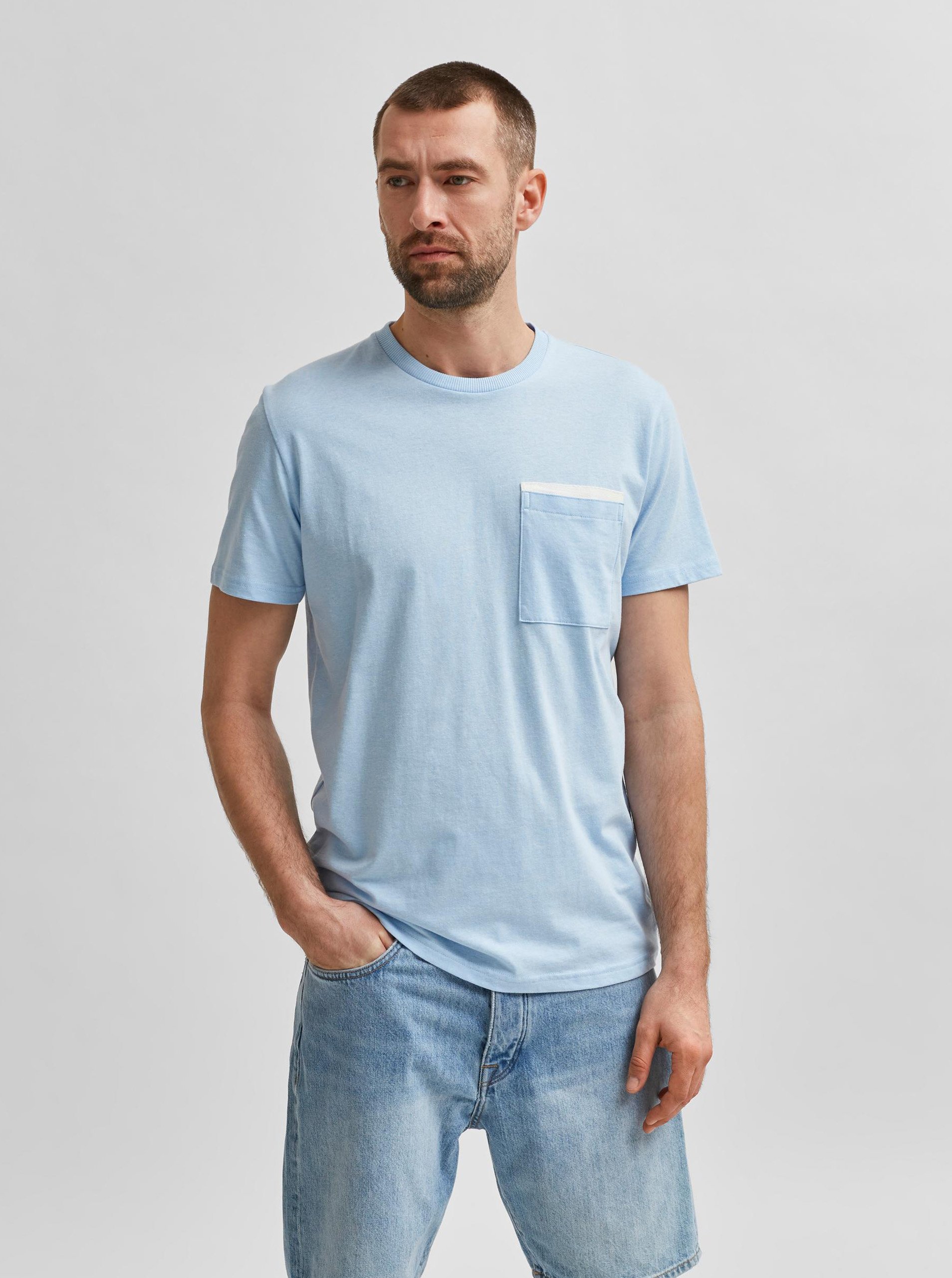 Levně Světle modré tričko s kapsou Selected Homme Robert - Pánské
