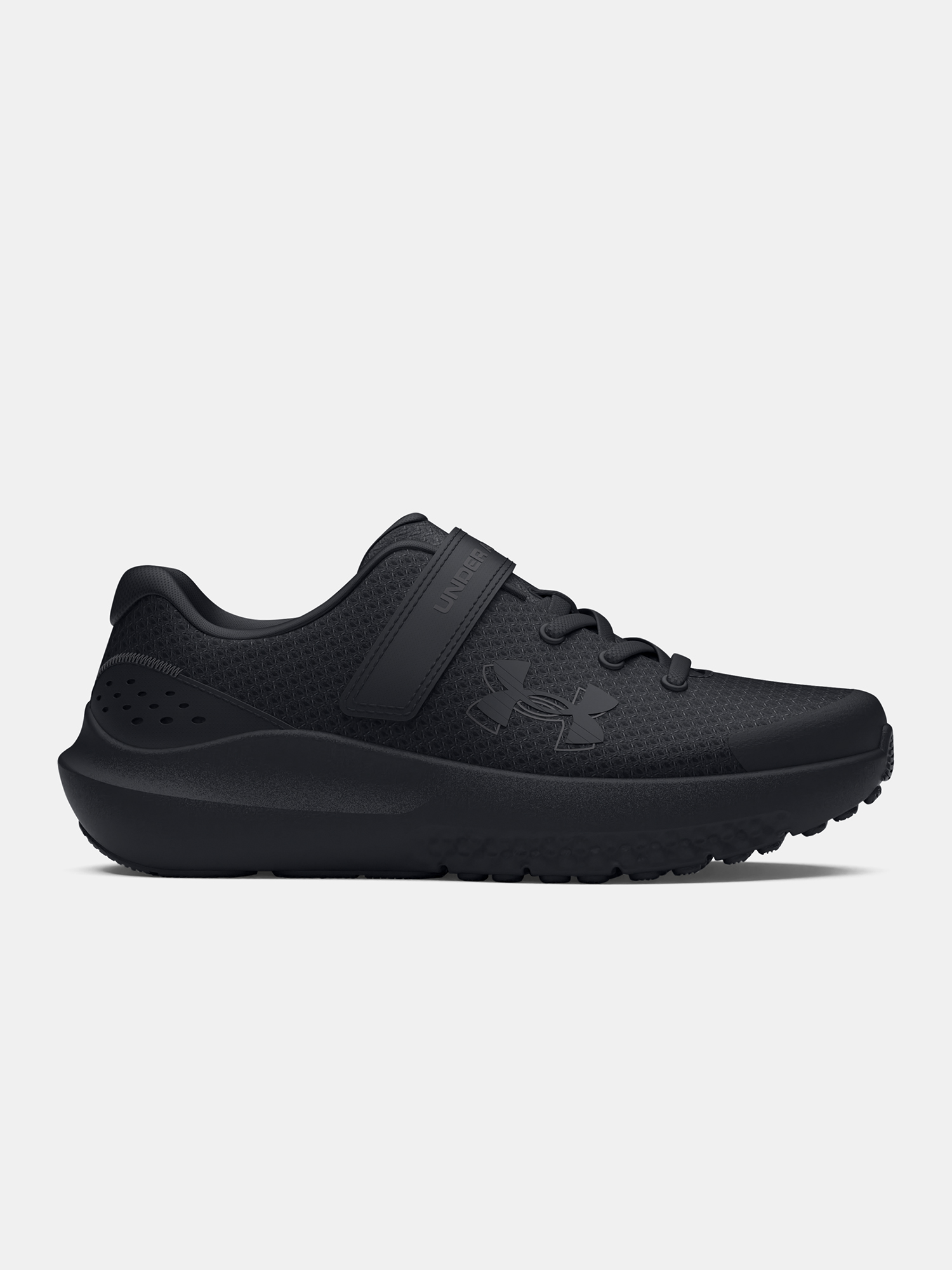 Under Armour Boty UA BPS Surge 4 AC-BLK - Kluci