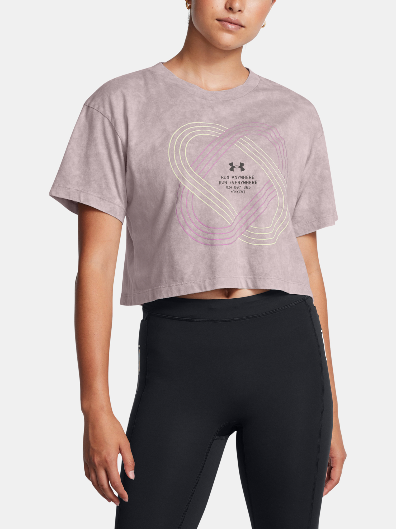 Under Armour Women's T-shirt UA Run Anywhere Shortsleeve - Women