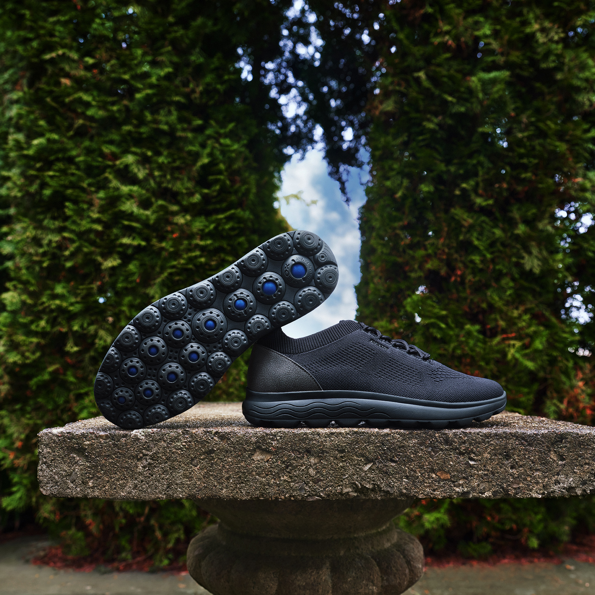 Dark blue men's sneakers Geox Spherica - Men