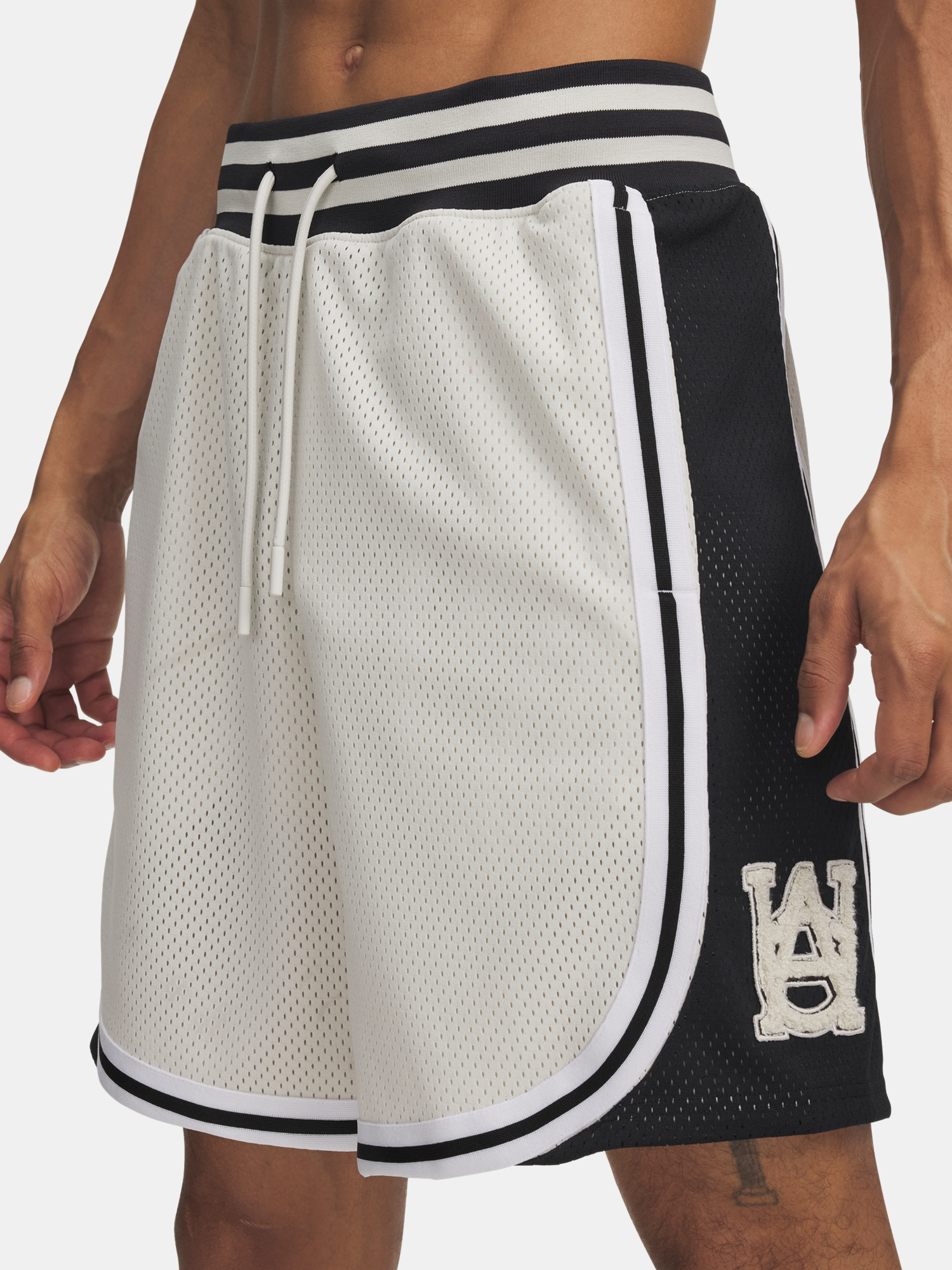 Men&#039;s shorts Under Armour UA M Courtside Short-WHT - Men&#039;s