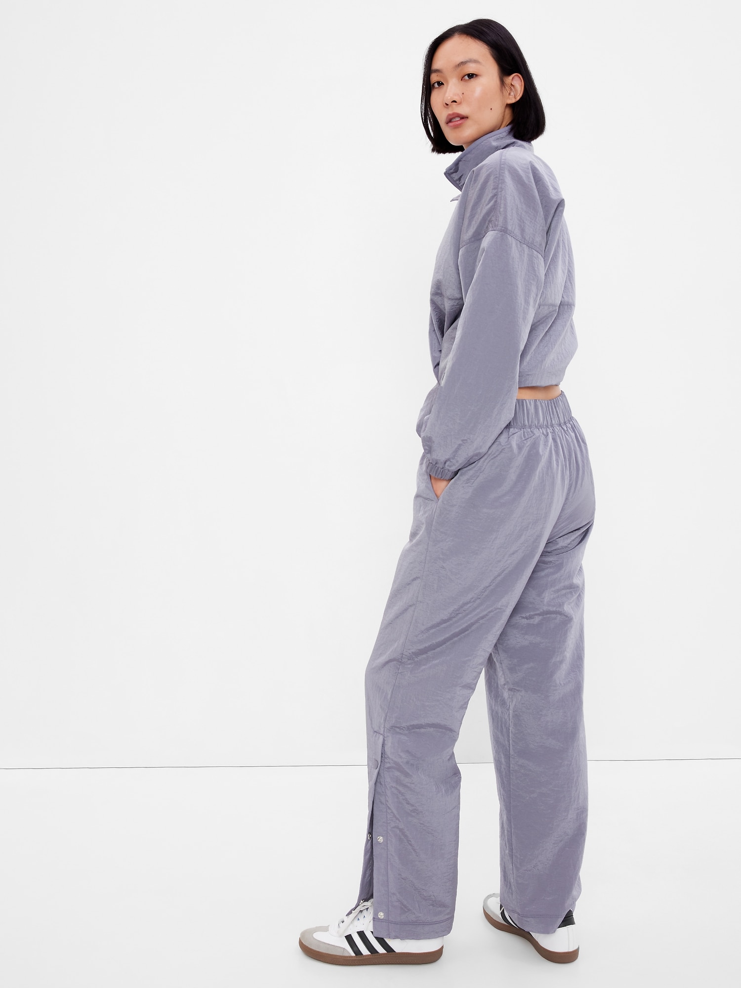 Pantaloni chino pentru femei GAP - gri