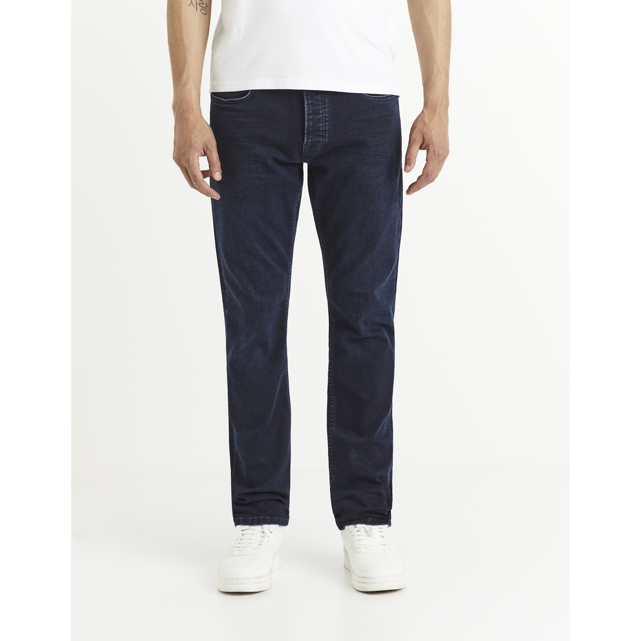 Blugi barbati, Celio Basic
