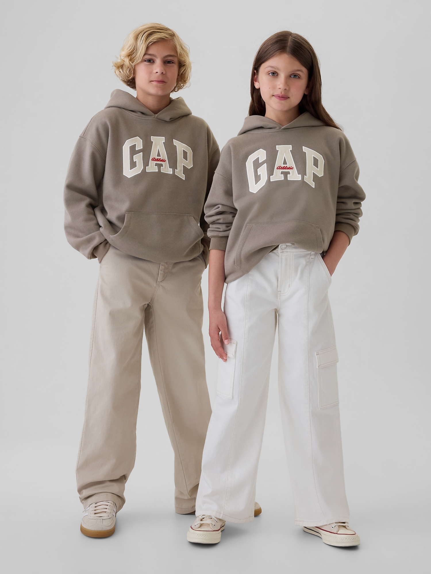 GAP Childrens Sweatshirt Unisex - Boys