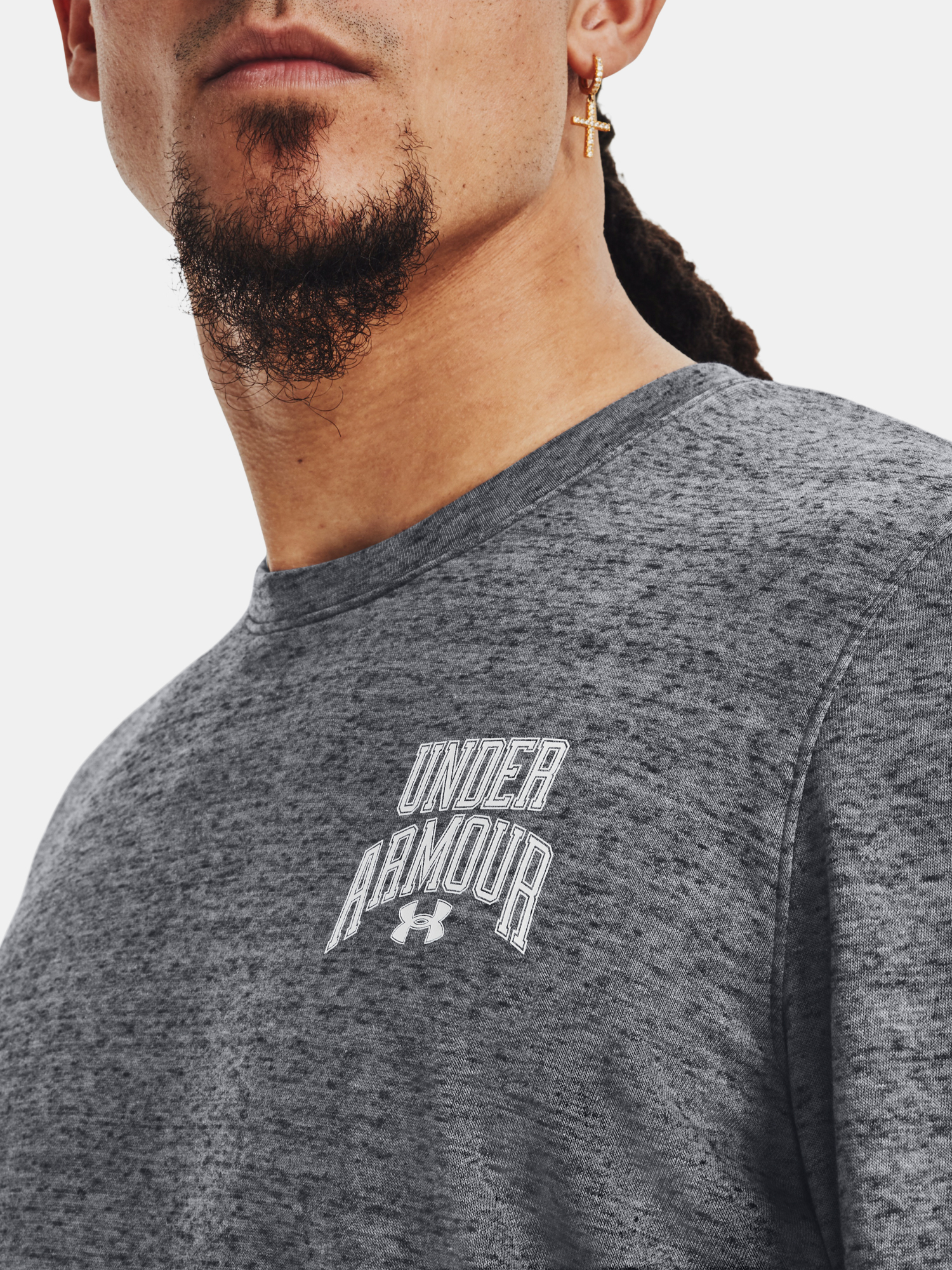 Jachete si tricouri pentru barbati Under Armour - gri