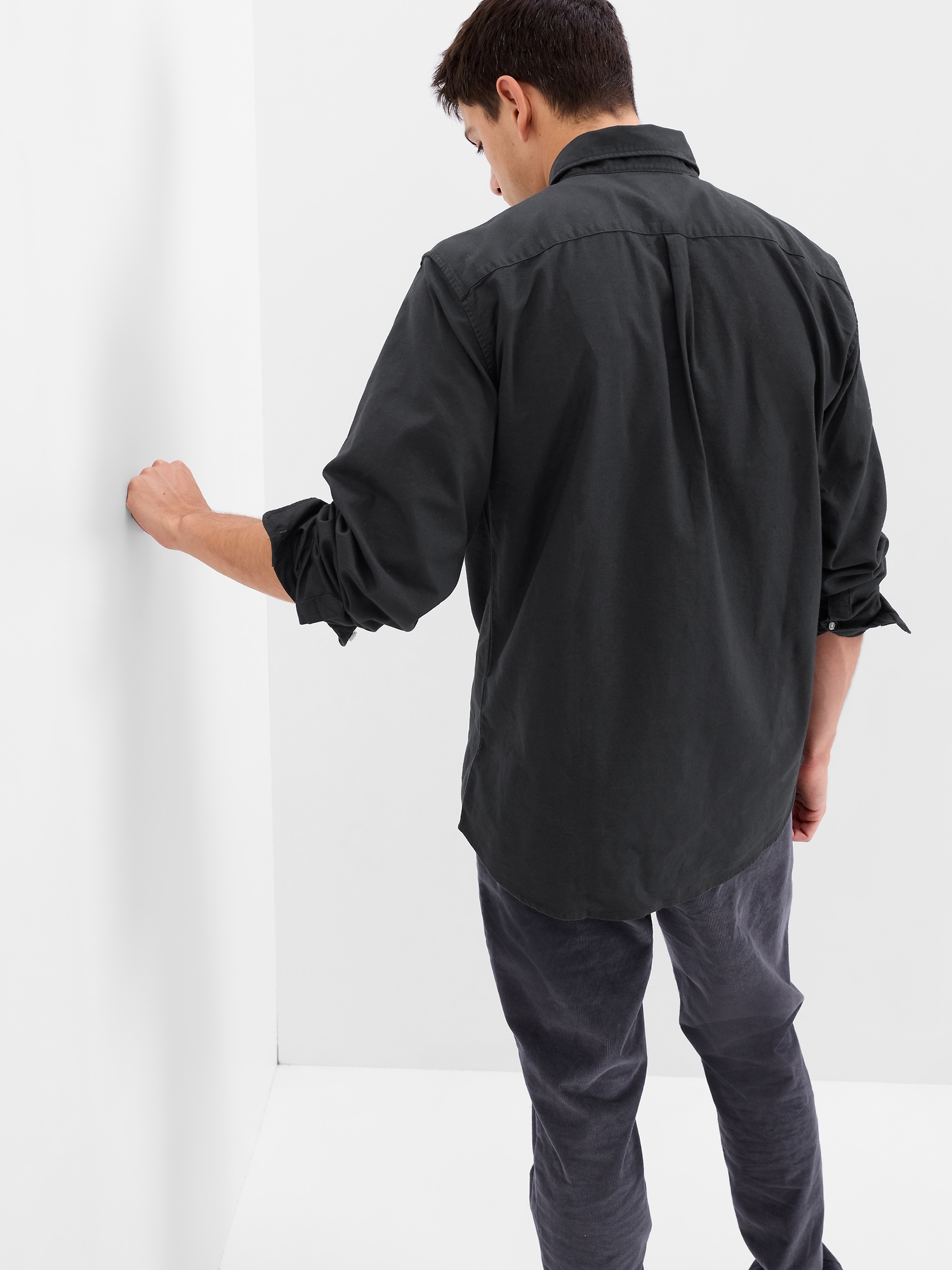 GAP Oxford Standard Fit Shirt - Men's