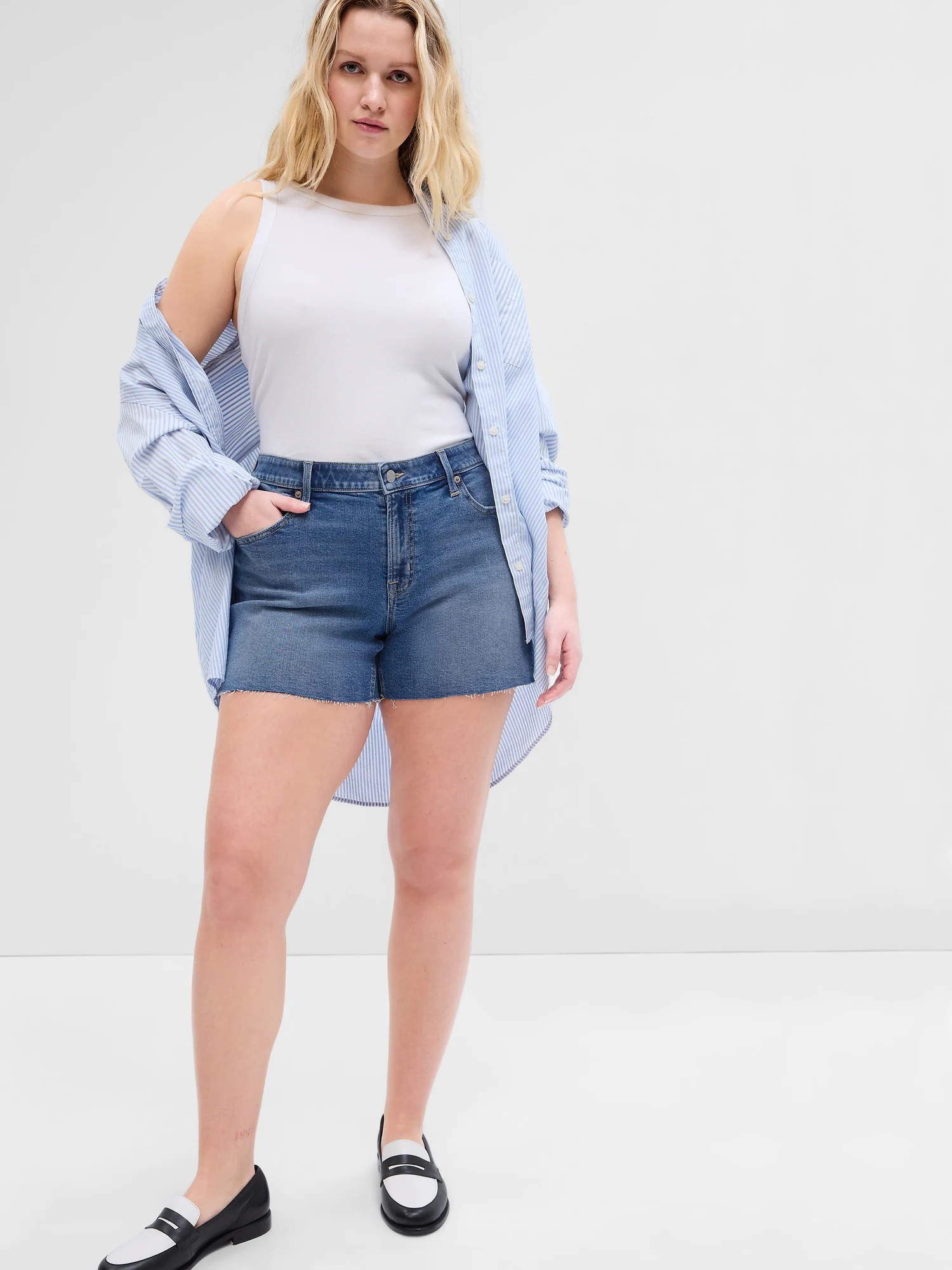 Pantaloni scurti pentru femei GAP - albastru