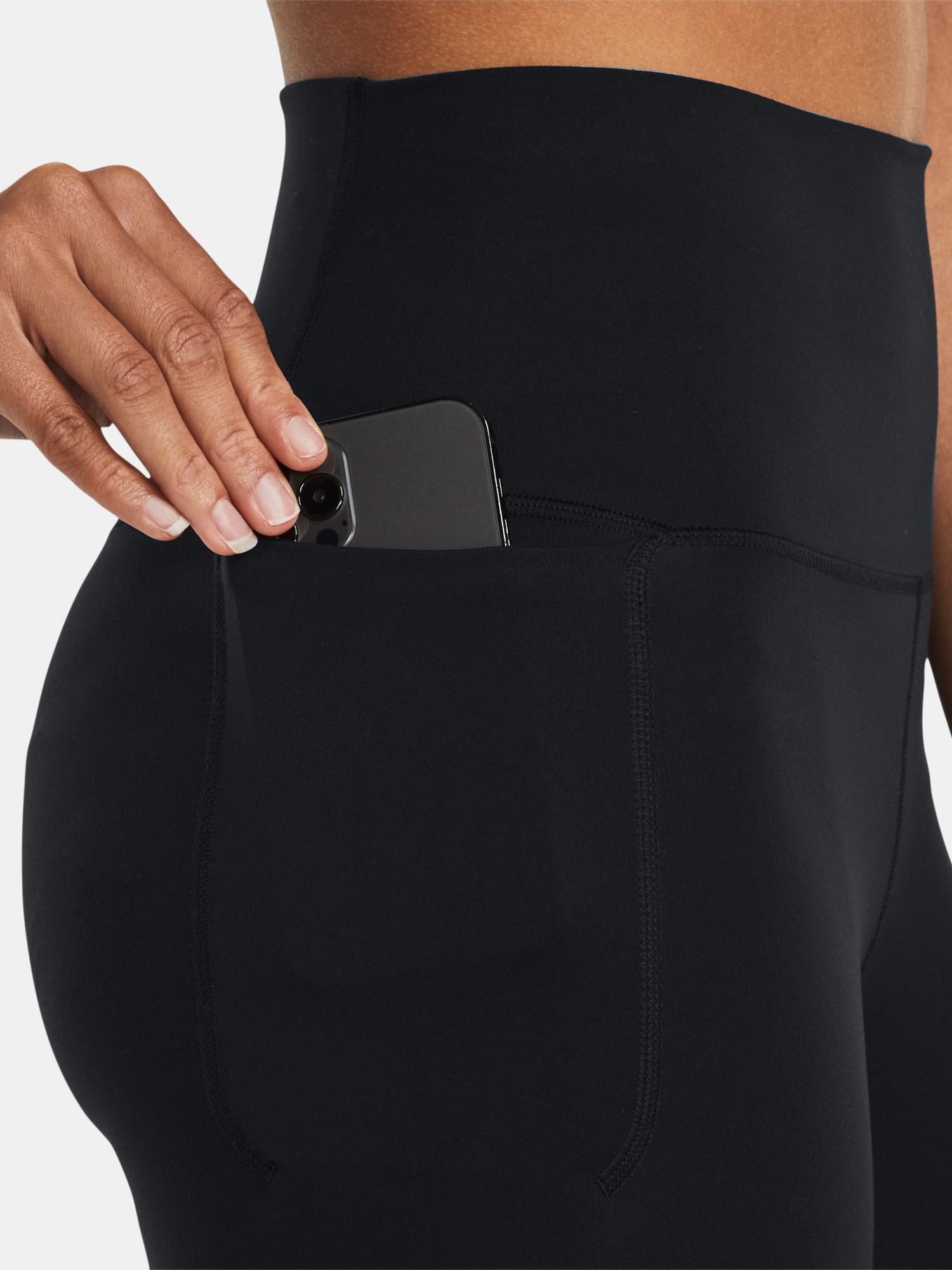 Pantaloni si pantaloni scurti pentru femei Under Armour - negru