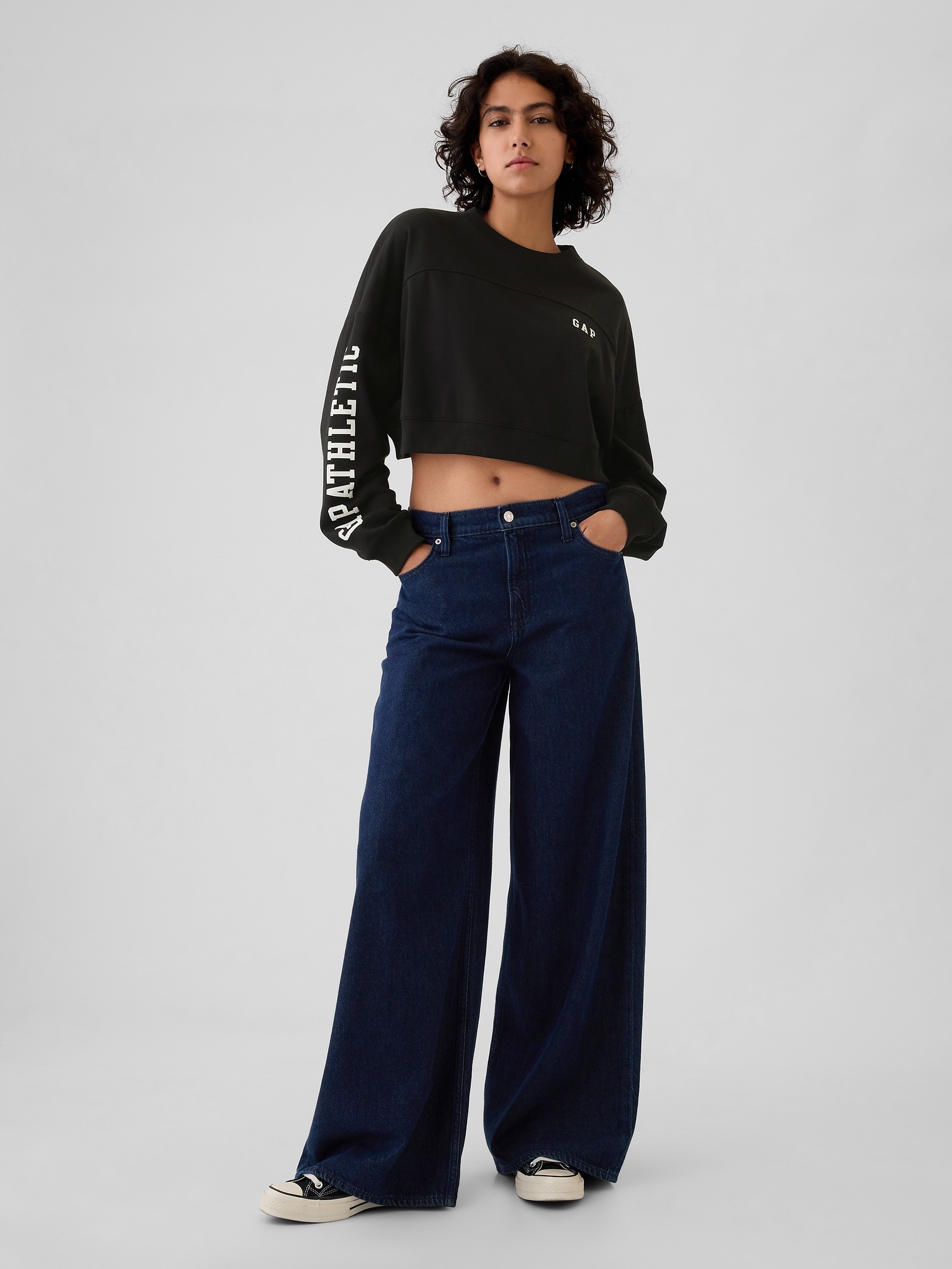 GAP Crop sweatshirt with logo - Women's