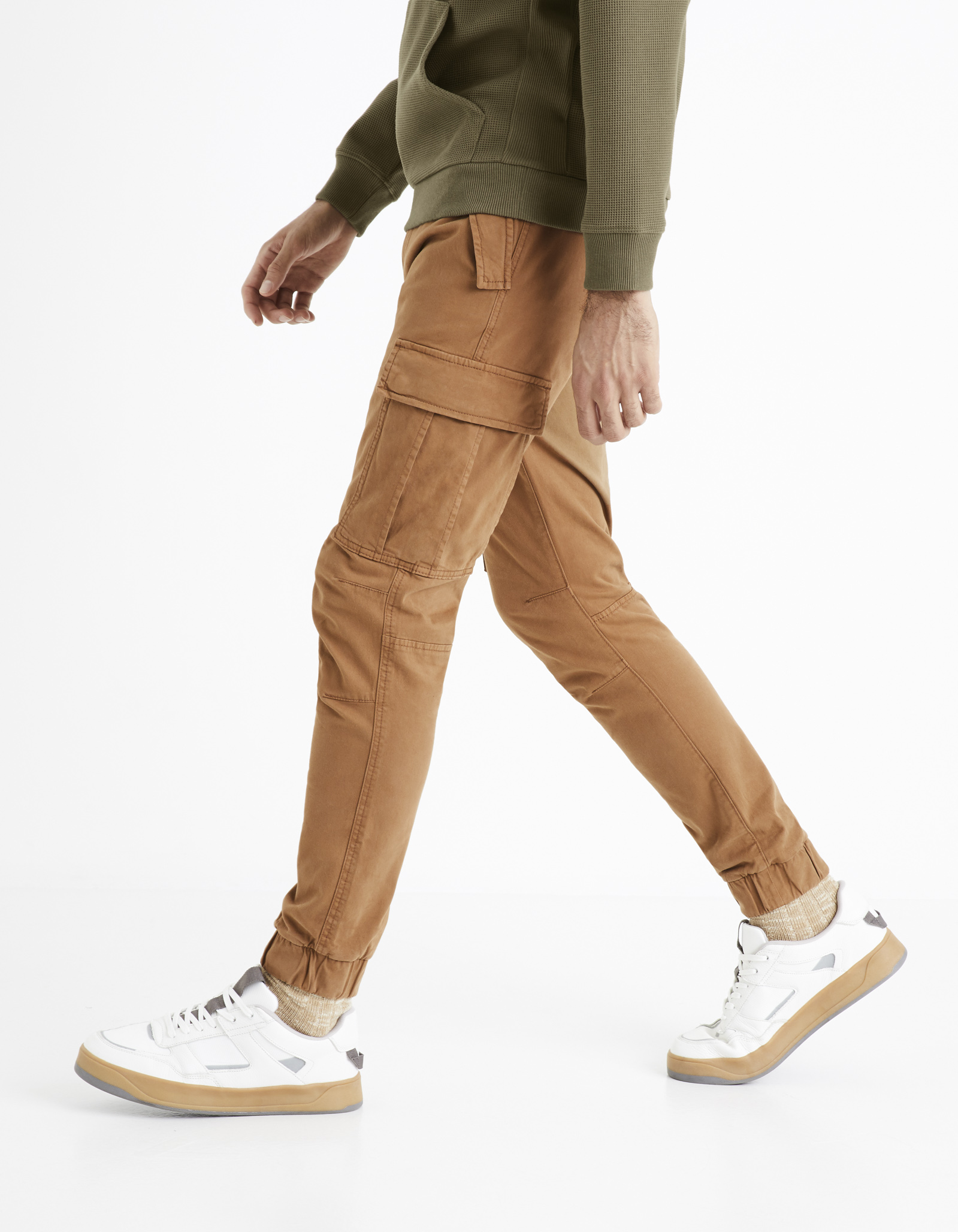 Pantaloni casual pentru barbati Celio - maro