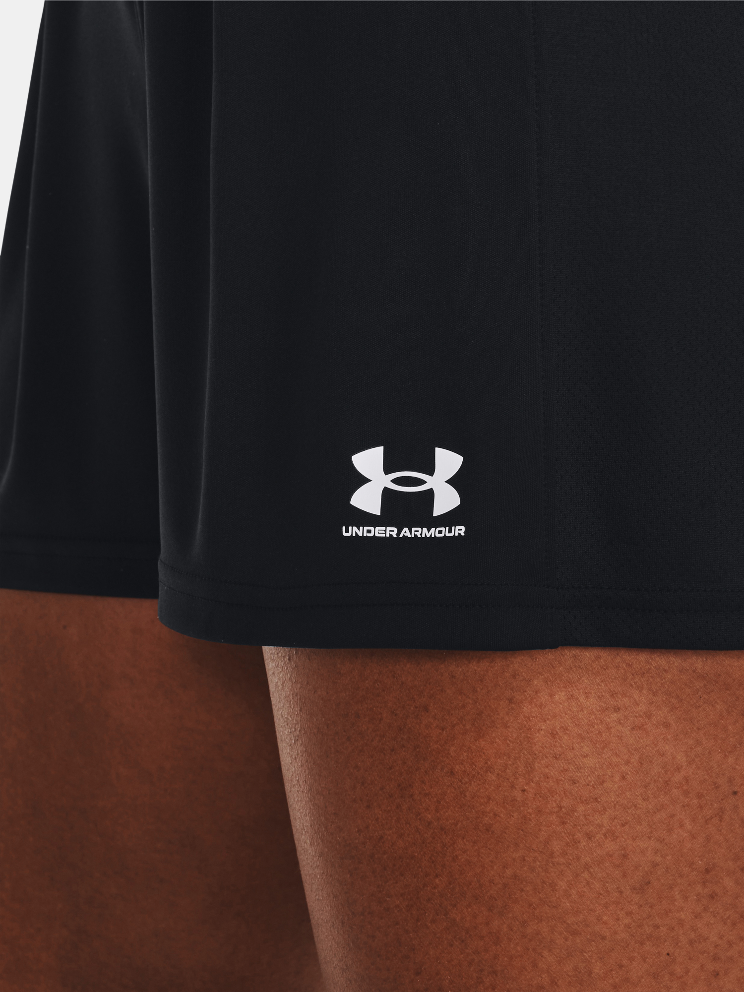 Pantaloni si pantaloni scurti pentru femei Under Armour - negru